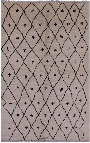 Ivory Signed Tribal Moroccan Hand Knotted Wool Rug - 5' 2" X 7' 10" - Golden Nile