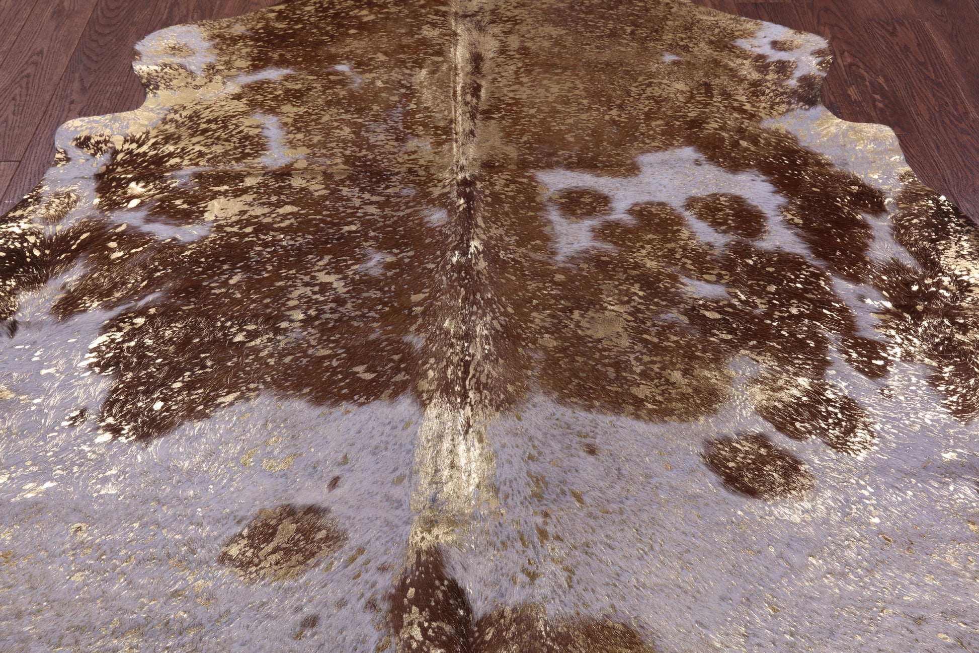 Gold Metallic Natural Hair-On Cowhide Rug - 6' 9" X 6' 4" - Golden Nile