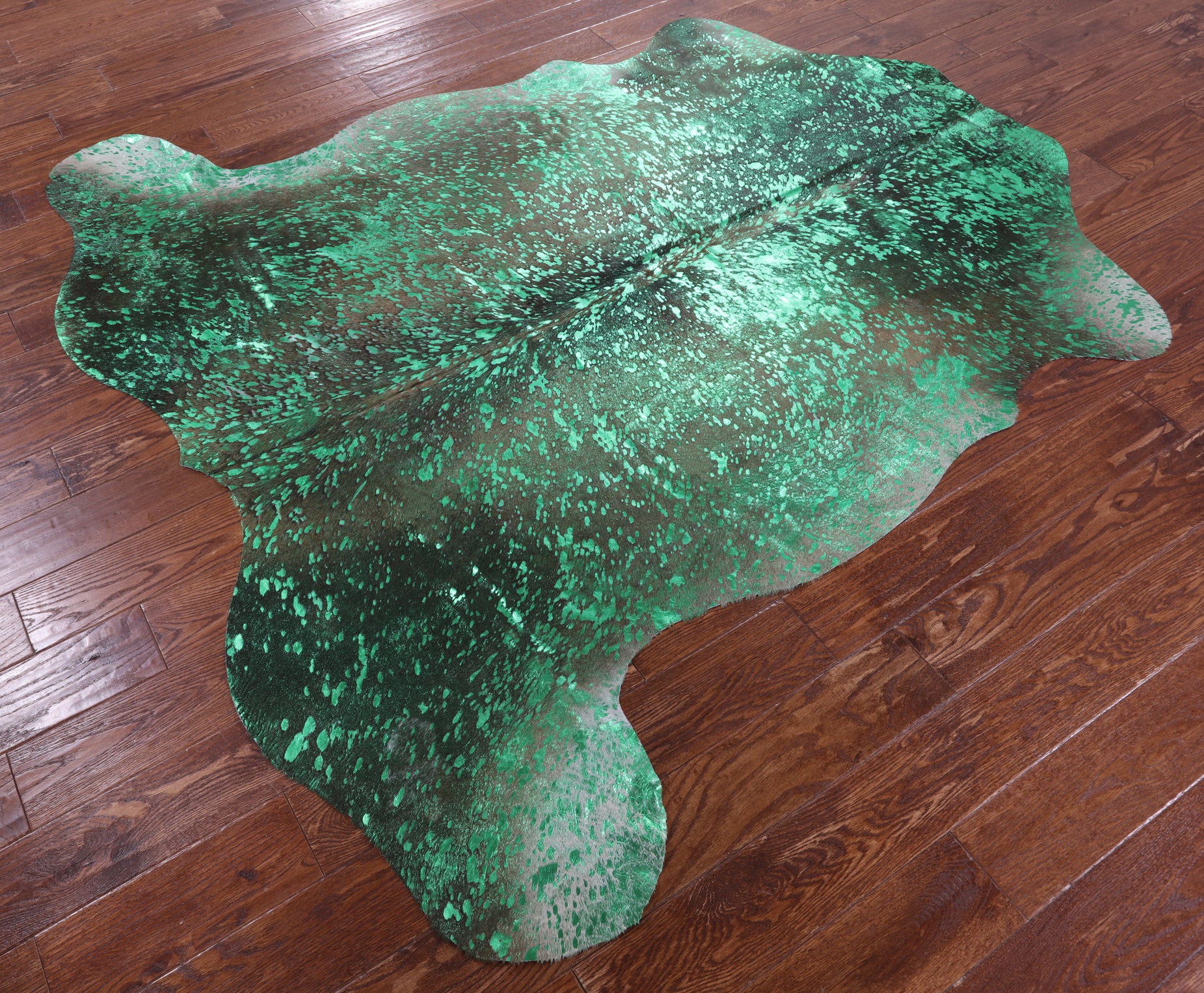 Green Metallic Natural Hair-On Cowhide Rug - 6' 7" X 6' 7" - Golden Nile