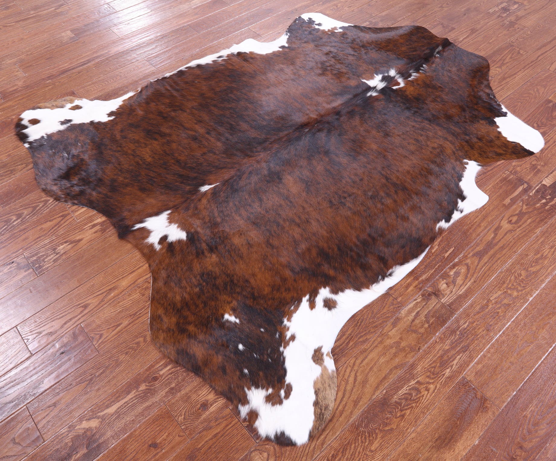 Natural Hair-On Cowhide Rug - 6' 7" X 6' 2" - Golden Nile