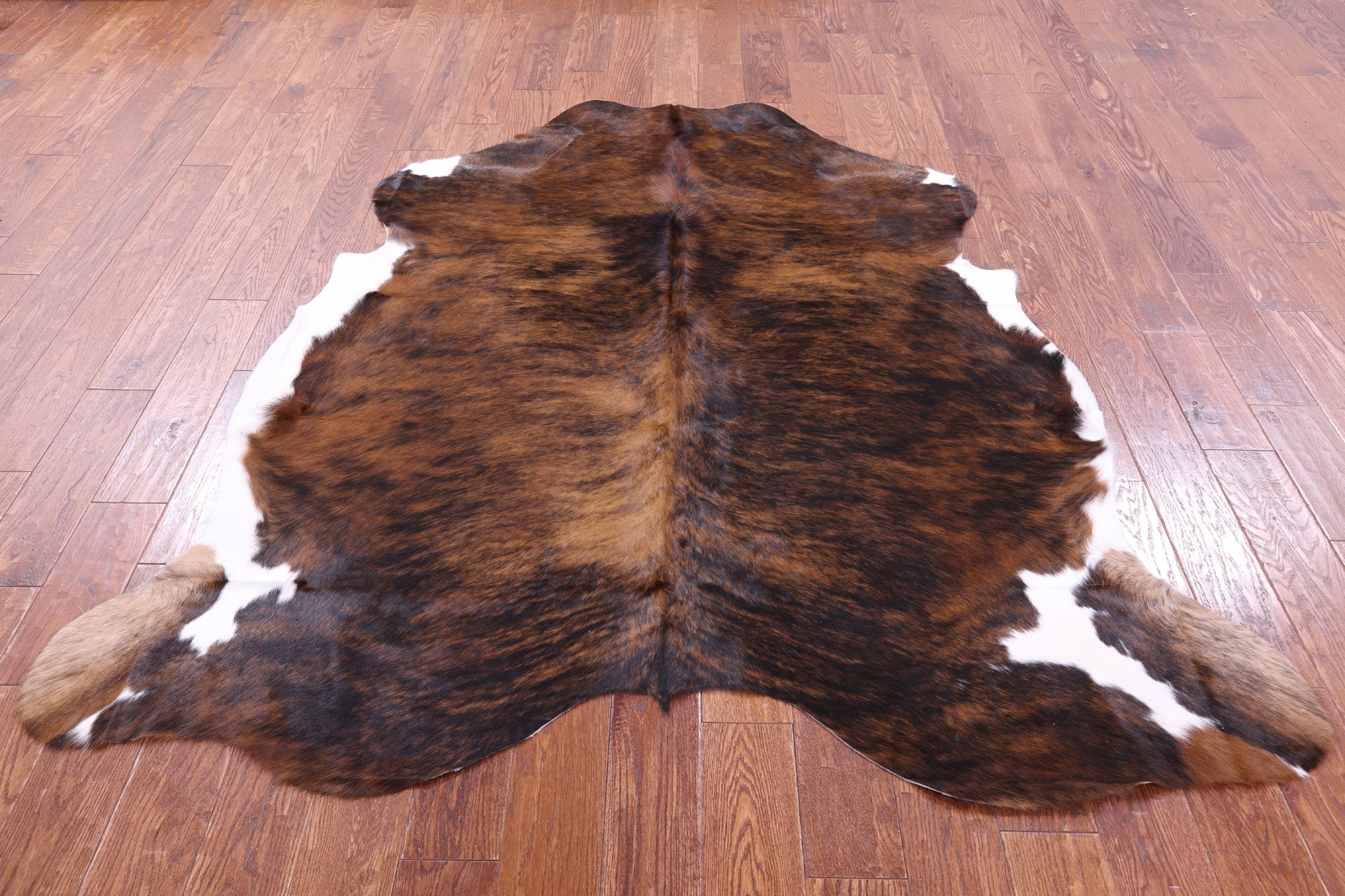 Natural Hair-On Cowhide Rug - 6' 7" X 6' 1" - Golden Nile