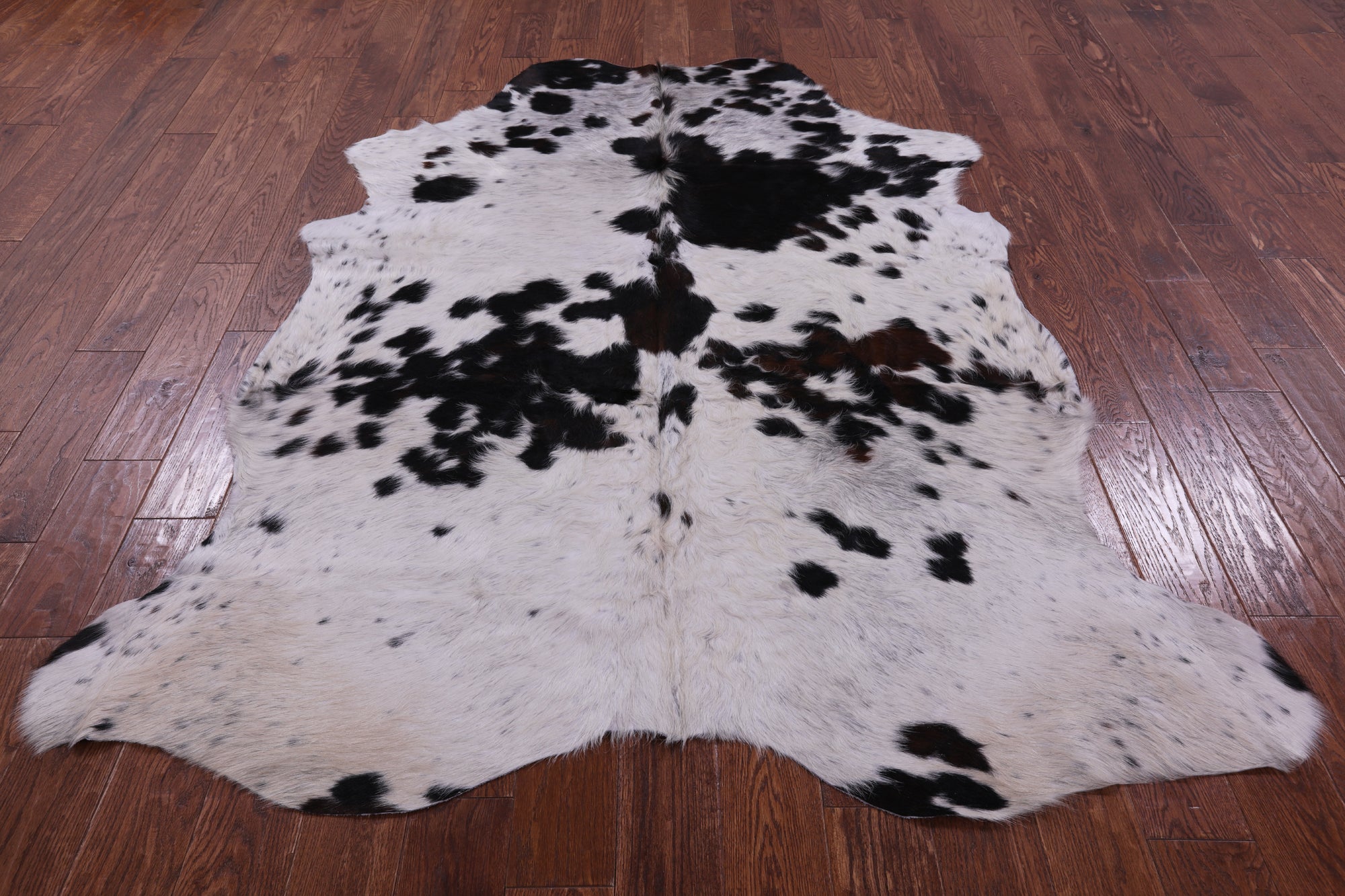 Natural Hair-On Cowhide Rug - 7' 1" X 5' 8" - Golden Nile