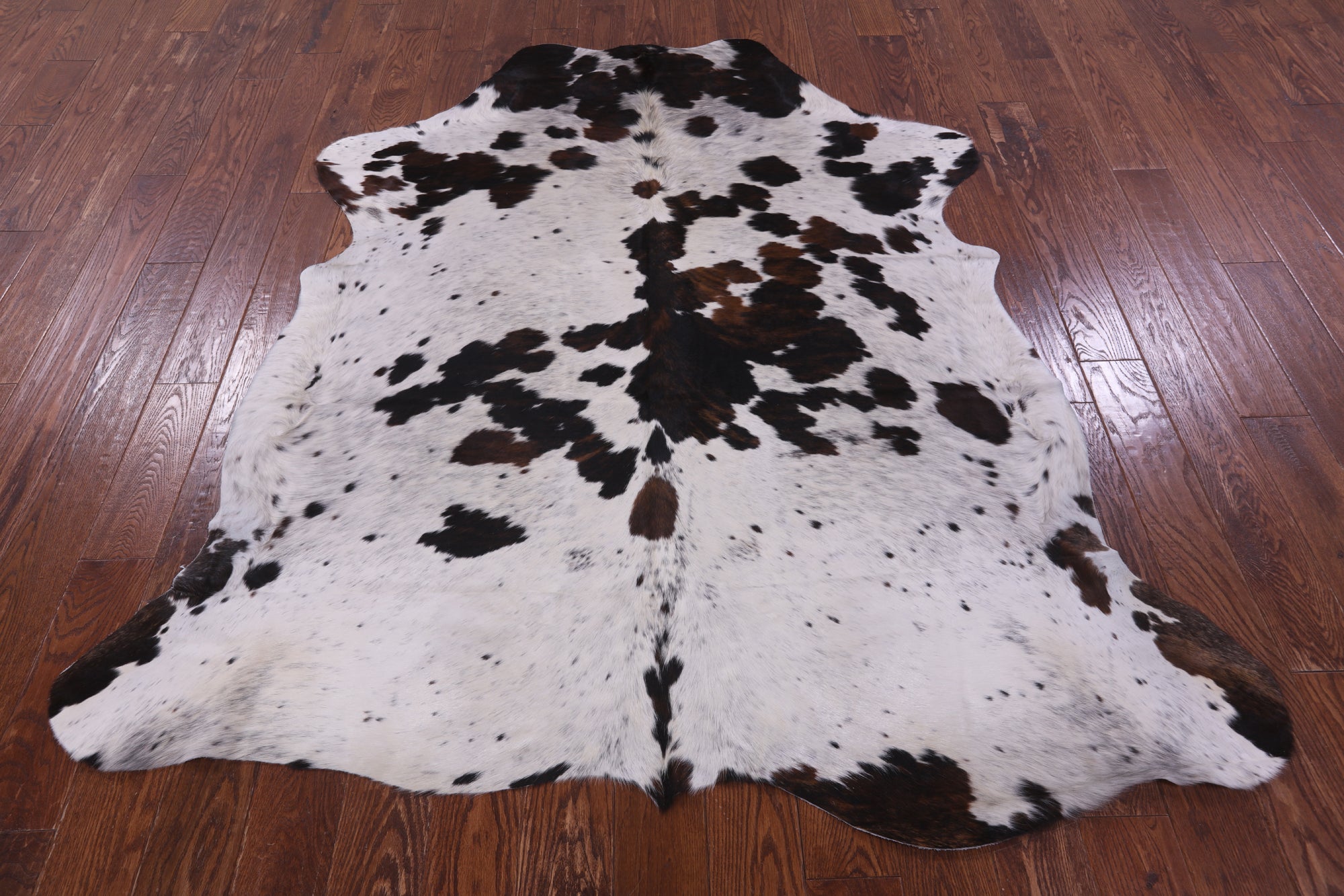 Natural Hair-On Cowhide Rug - 6' 9" X 6' 1" - Golden Nile