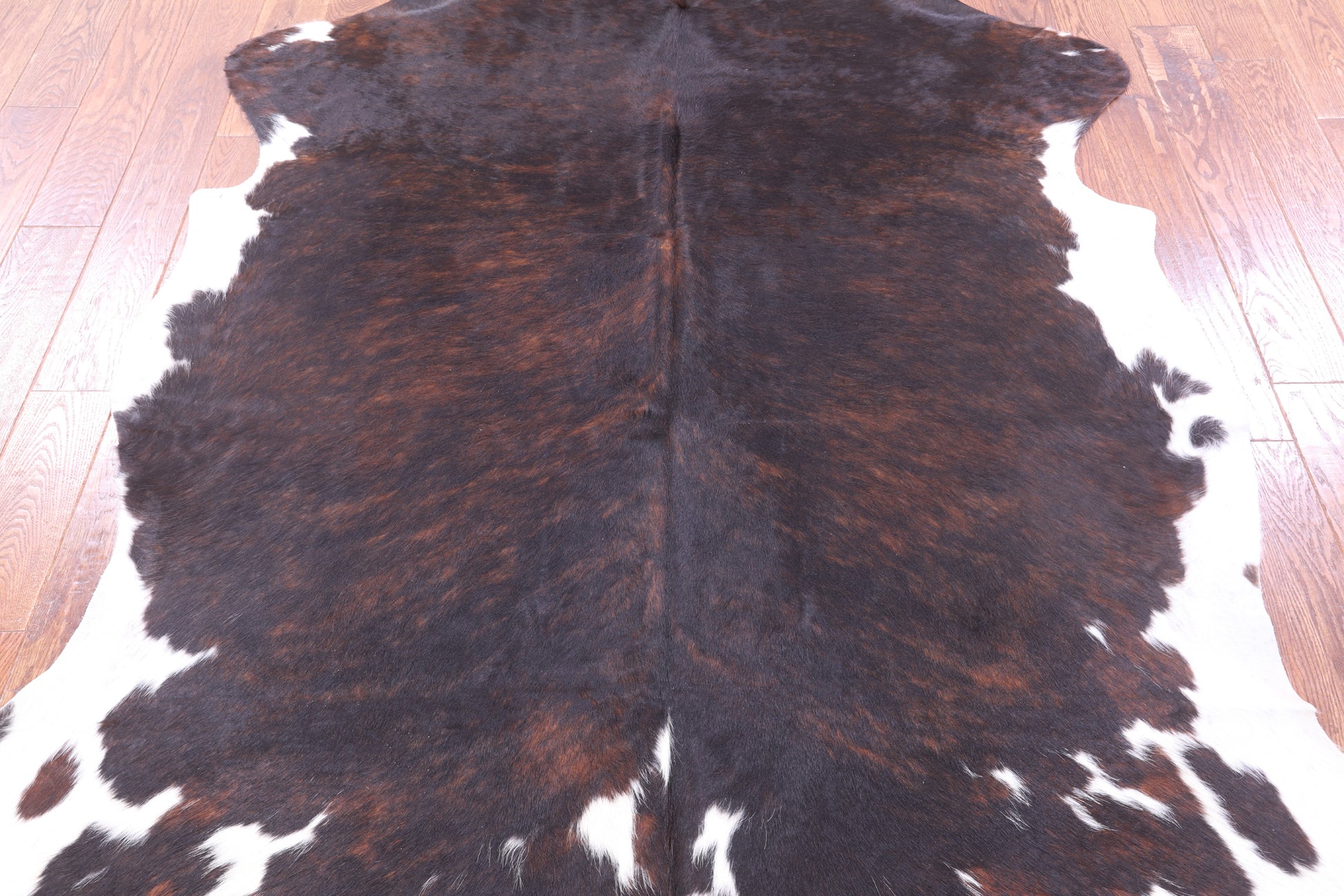 Natural Hair-On Cowhide Rug - 7' 3" X 6' 3" - Golden Nile
