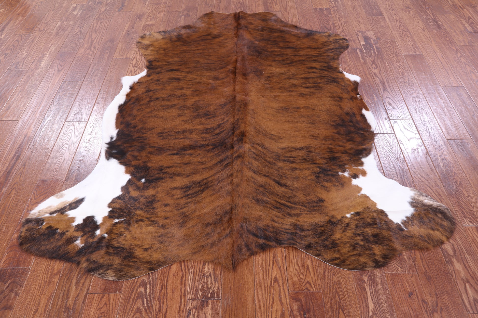 Natural Hair-On Cowhide Rug - 6' 7" X 6' 3" - Golden Nile