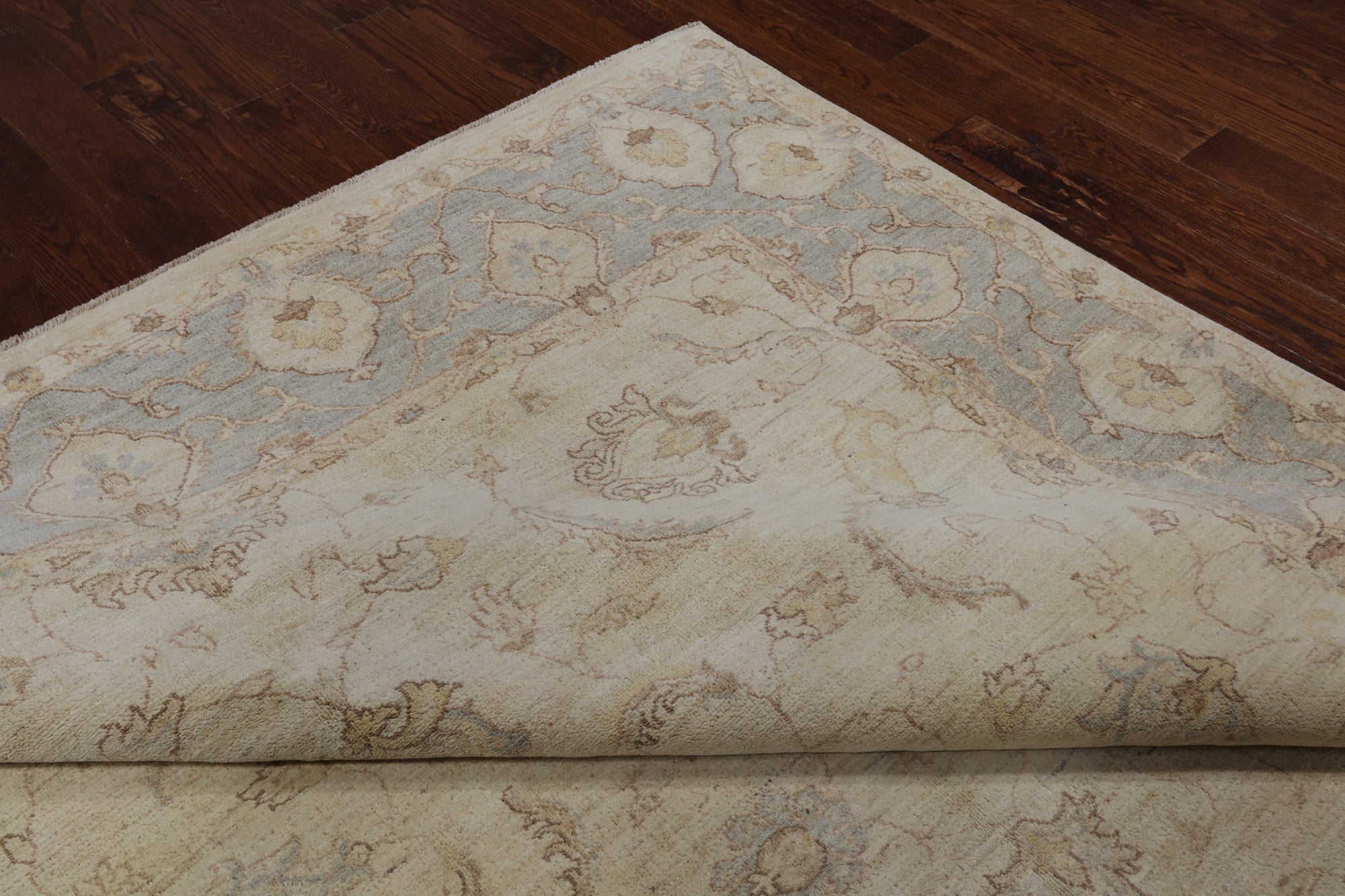 Ivory Peshawar White Wash Area Rug - 8' 2" X 10' 7"