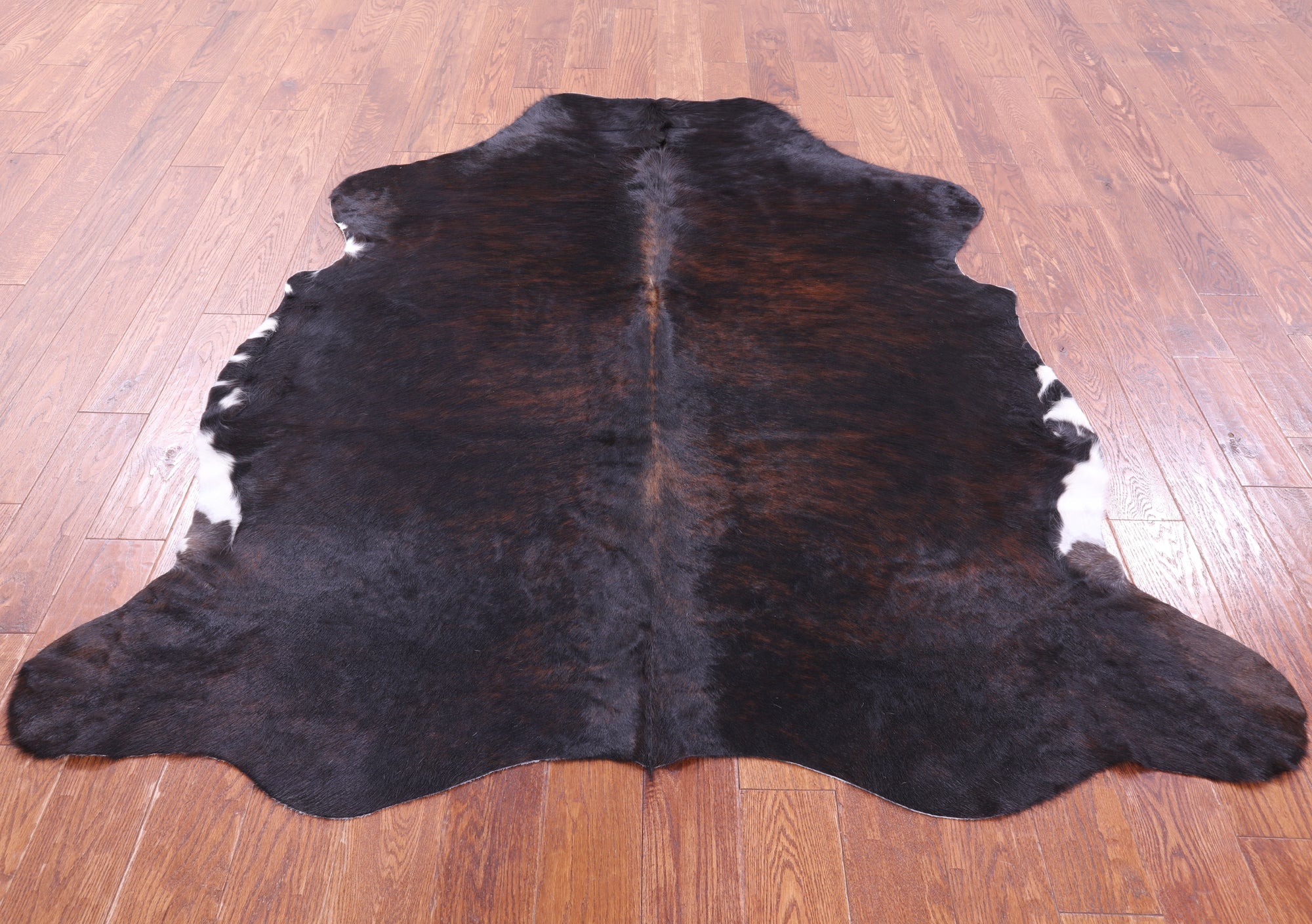 Brown Natural Hair-On Cowhide Rug - 6' 6" X 5' 11" - Golden Nile