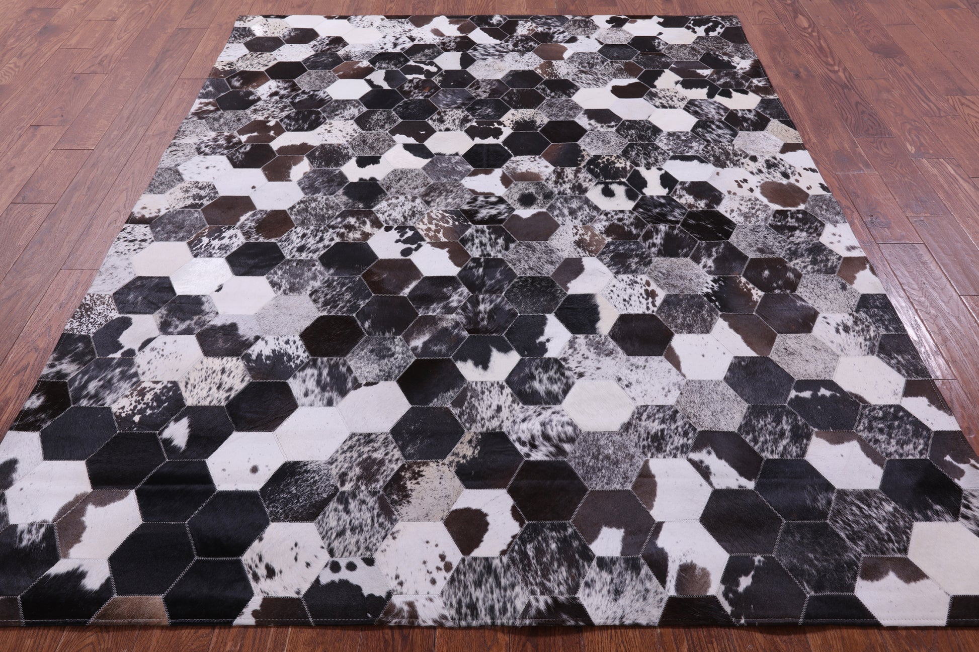 Black & White Natural Cowhide Hand Stitched Patchwork Rug - 6' 8" X 8' 3" - Golden Nile