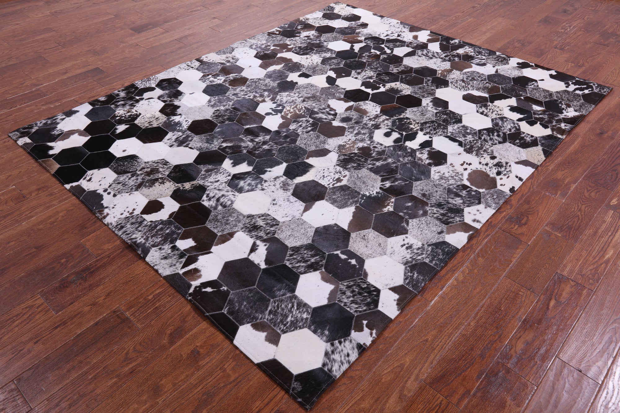 Black & White Natural Cowhide Hand Stitched Patchwork Rug - 6' 8" X 8' 3" - Golden Nile