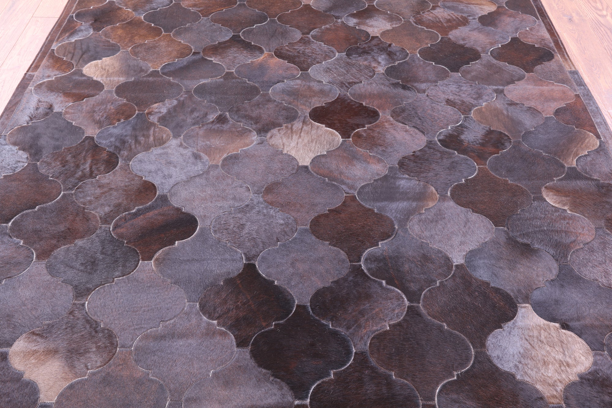 Lantern Tile Brown Natural Cowhide Hand Stitched Patchwork Rug - 6' 8" X 8' 3" - Golden Nile