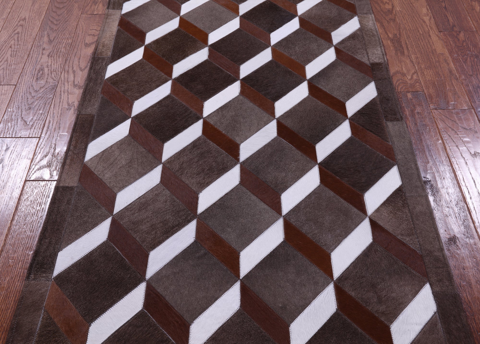 Brown & White Natural Cowhide Hand Stitched Patchwork Rug - 3' 2" X 5' 0" - Golden Nile