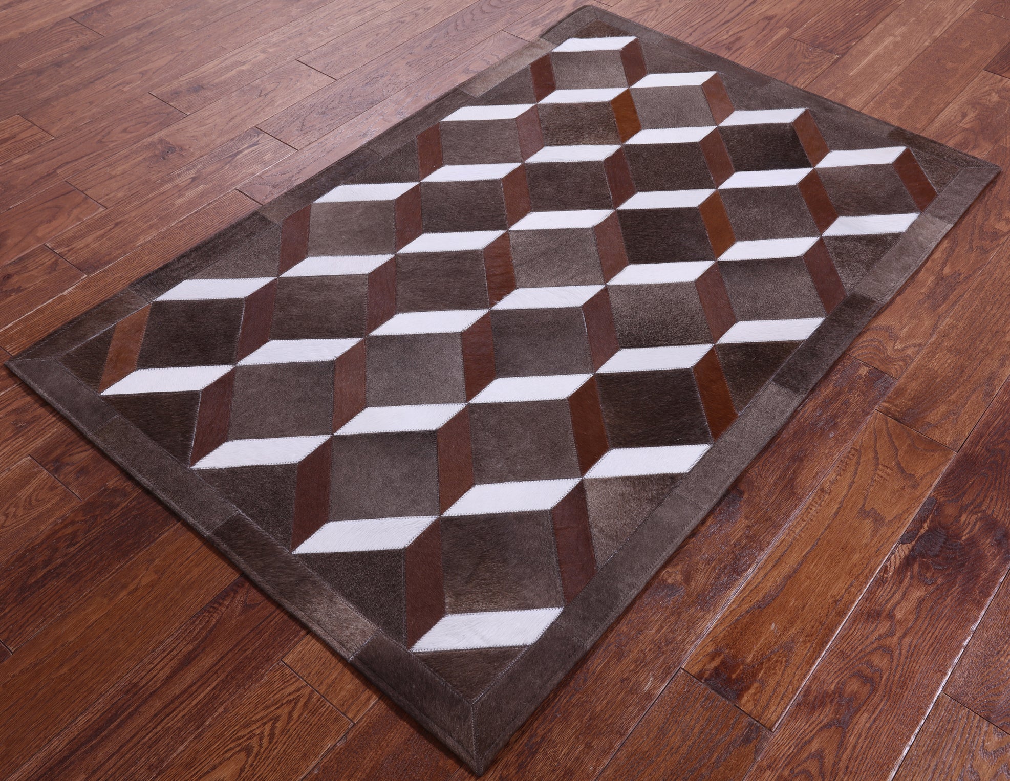 Brown & White Natural Cowhide Hand Stitched Patchwork Rug - 3' 2" X 5' 0" - Golden Nile