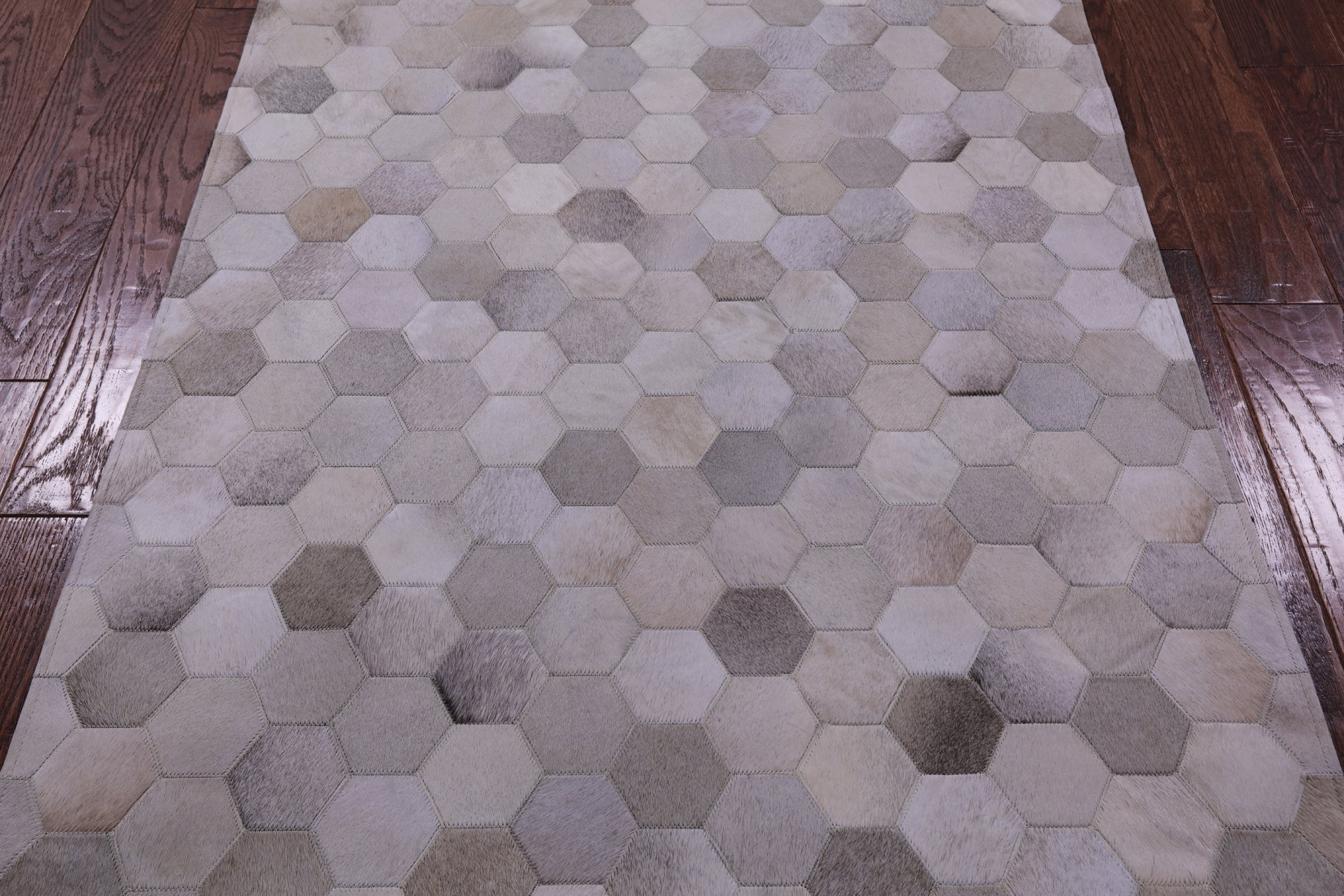 Grey & White Natural Cowhide Hand Stitched Patchwork Rug - 3' 4" X 4' 10" - Golden Nile