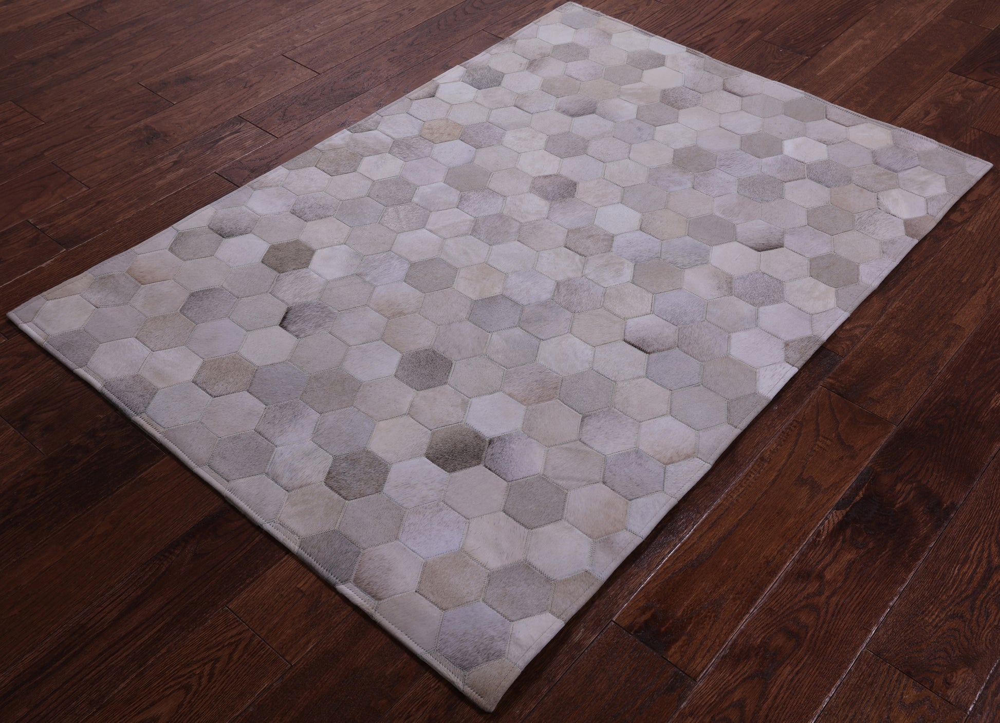 Grey & White Natural Cowhide Hand Stitched Patchwork Rug - 3' 4" X 4' 10" - Golden Nile
