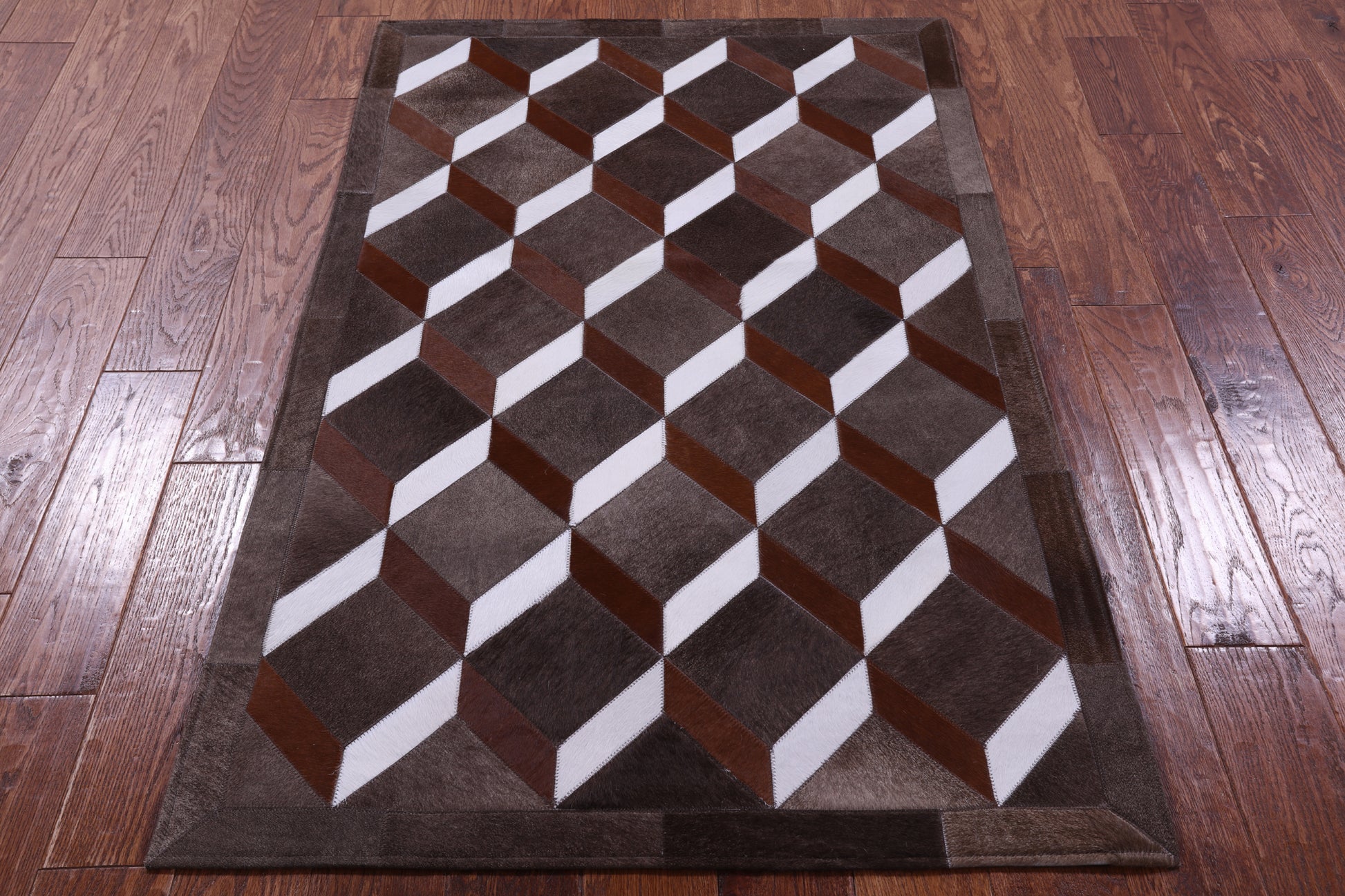 Brown & White Natural Cowhide Hand Stitched Patchwork Rug - 3' 2" X 4' 11" - Golden Nile