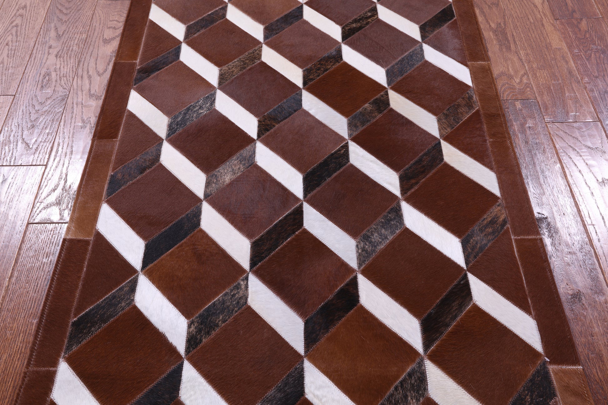 Brown Natural Cowhide Hand Stitched Patchwork Rug - 3' 2" X 5' 0" - Golden Nile
