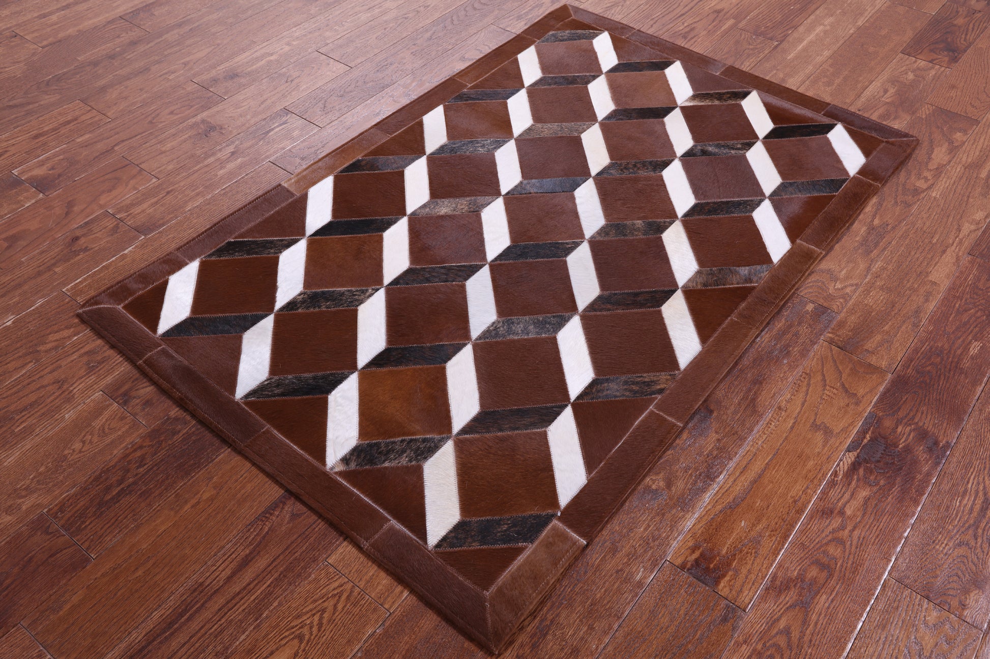 Brown Natural Cowhide Hand Stitched Patchwork Rug - 3' 2" X 5' 0" - Golden Nile