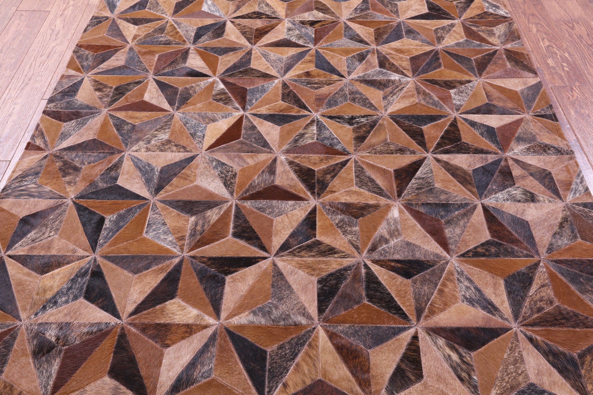Brindle Brown Natural Cowhide Hand Stitched Patchwork Rug - 5' 3" X 6' 7" - Golden Nile