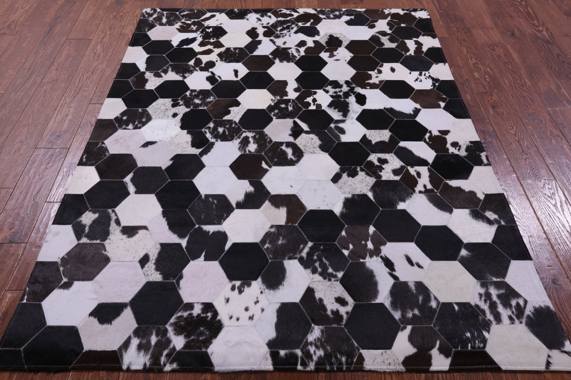 Black & White With Pink Hue Natural Cowhide Hand Stitched Patchwork Rug - 5' 0" X 6' 8" - Golden Nile