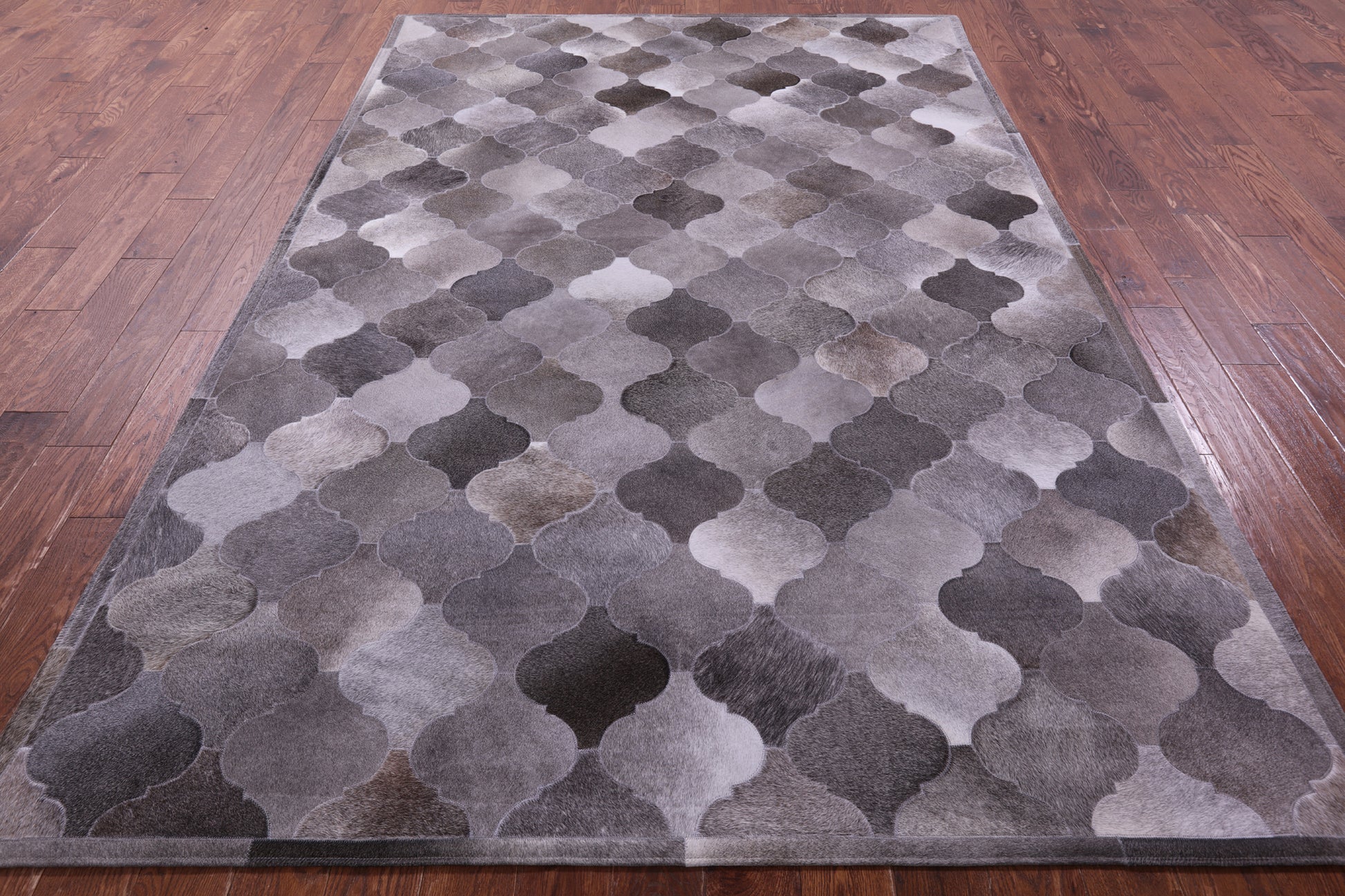 Lantern Tile Grey Natural Cowhide Hand Stitched Patchwork Rug - 6' 8" X 10' 0" - Golden Nile