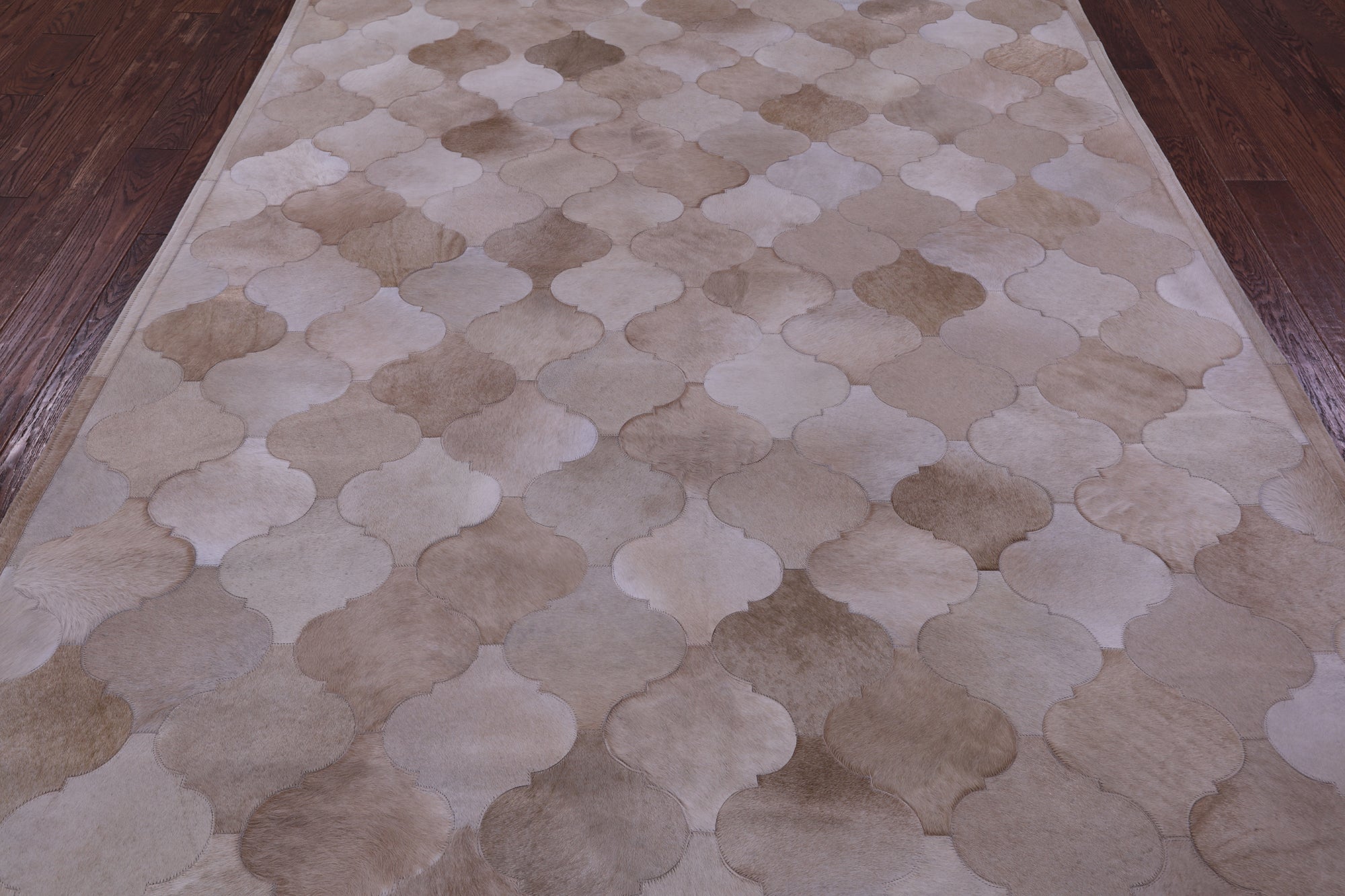 Lantern Tile Taupe Natural Cowhide Hand Stitched Patchwork Rug - 6' 8" X 8' 3" - Golden Nile