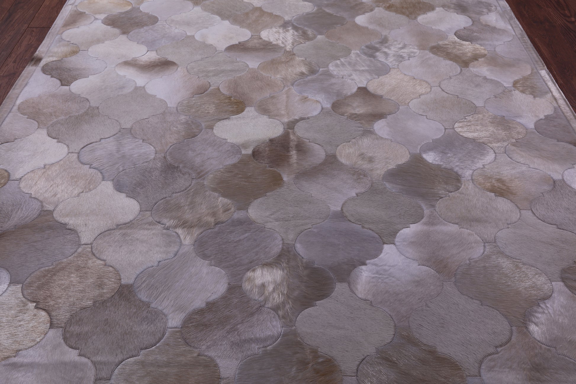 Lantern Tile Taupe Natural Cowhide Hand Stitched Patchwork Rug - 6' 8" X 8' 4" - Golden Nile
