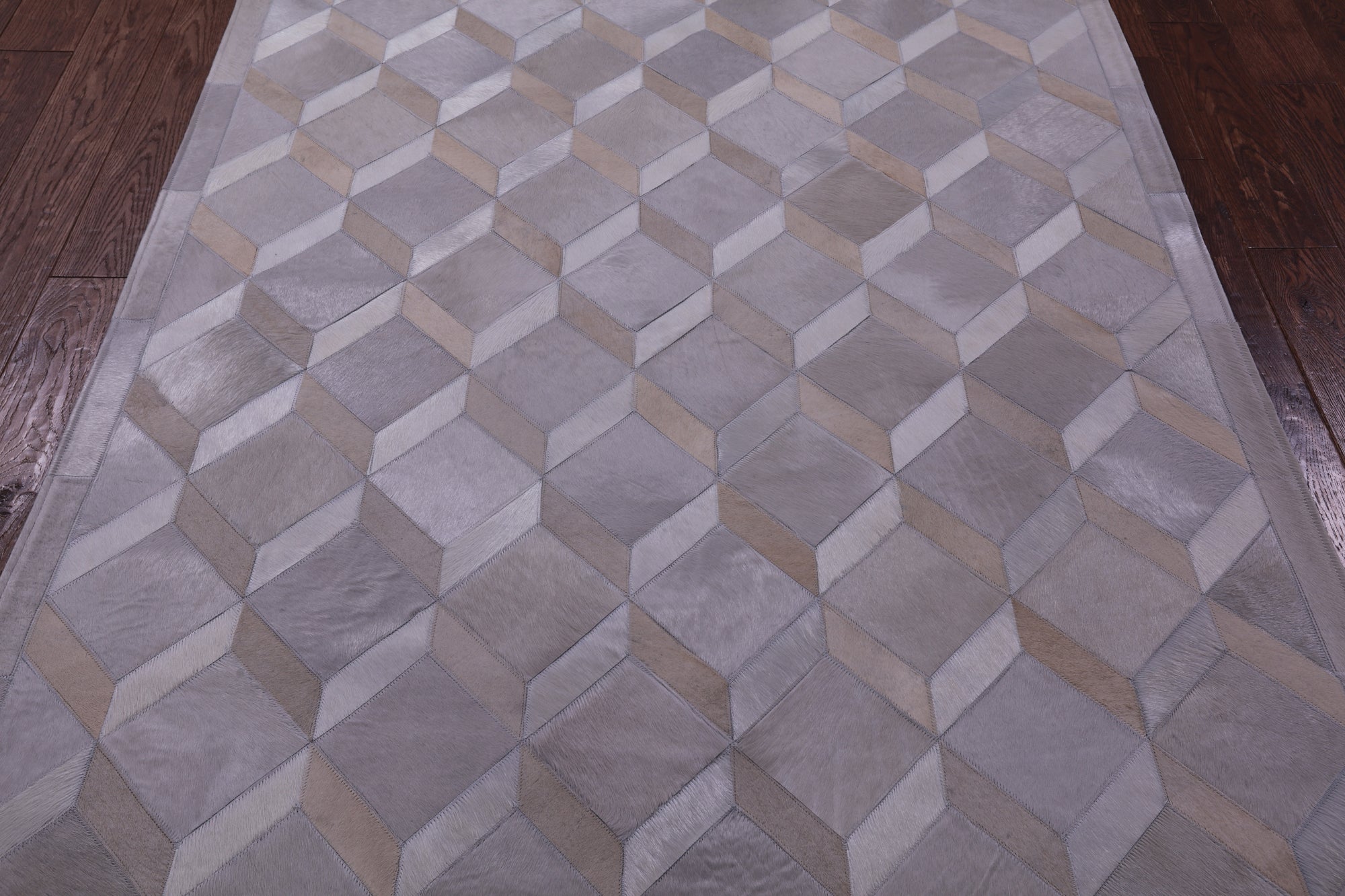 Grey Natural Cowhide Hand Stitched Patchwork Rug - 4' 11" X 6' 8" - Golden Nile