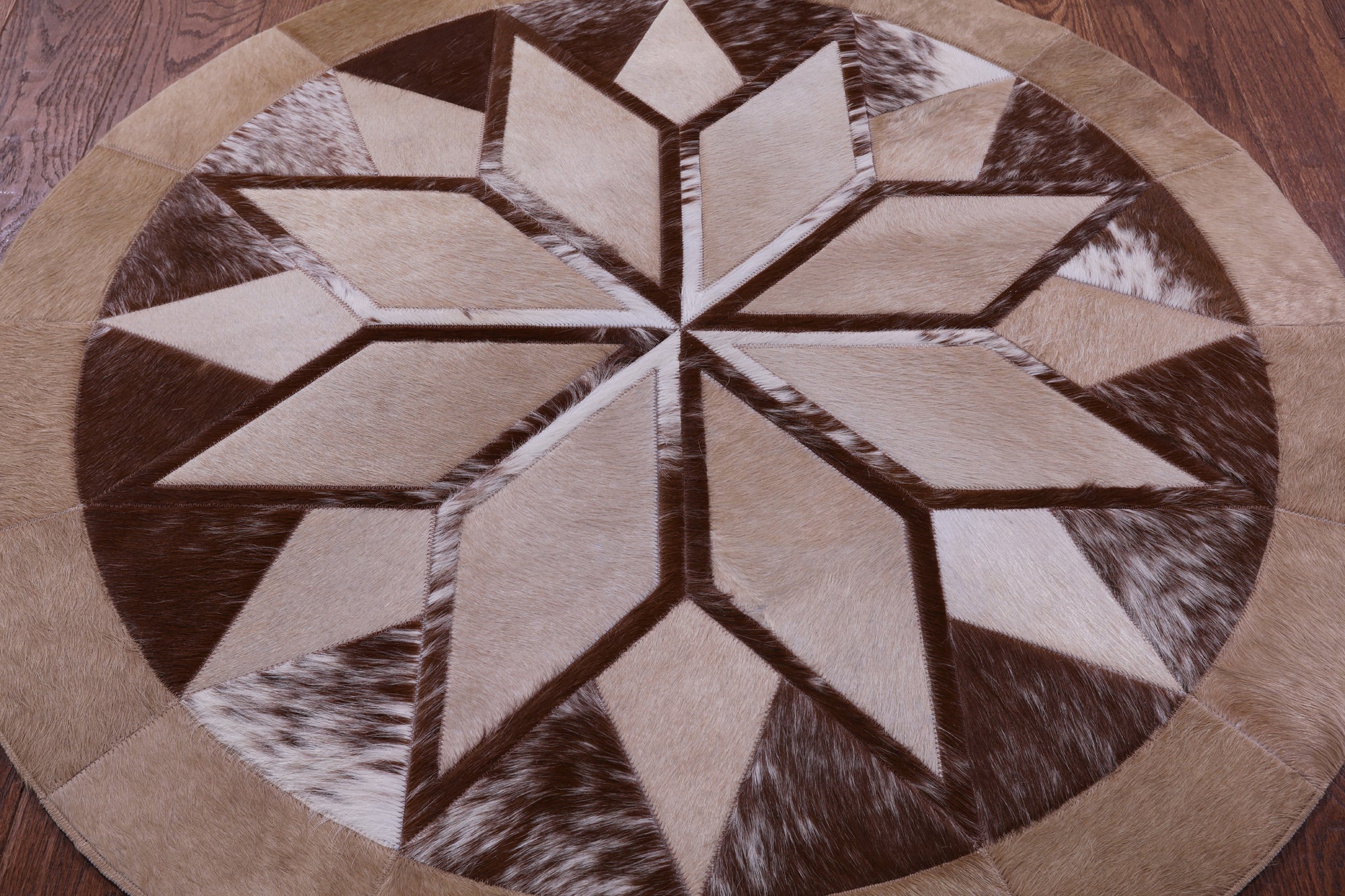 Brown Round Star Natural Cowhide Hand Stitched Patchwork Rug - 4' 0" X 4' 0" - Golden Nile