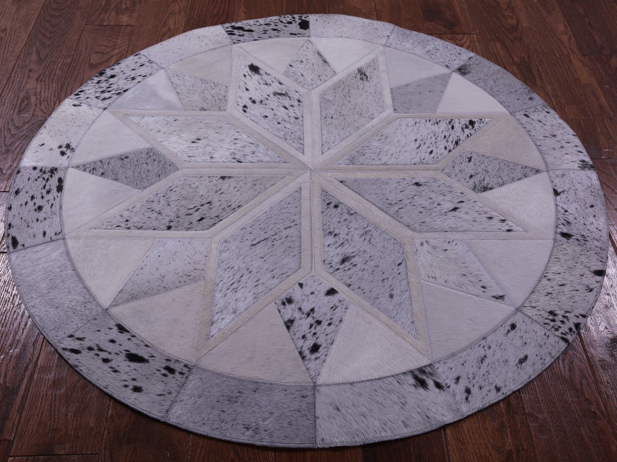 Black Salt & Pepper Round Star Natural Cowhide Hand Stitched Patchwork Rug - 4' 0" X 4' 0" - Golden Nile