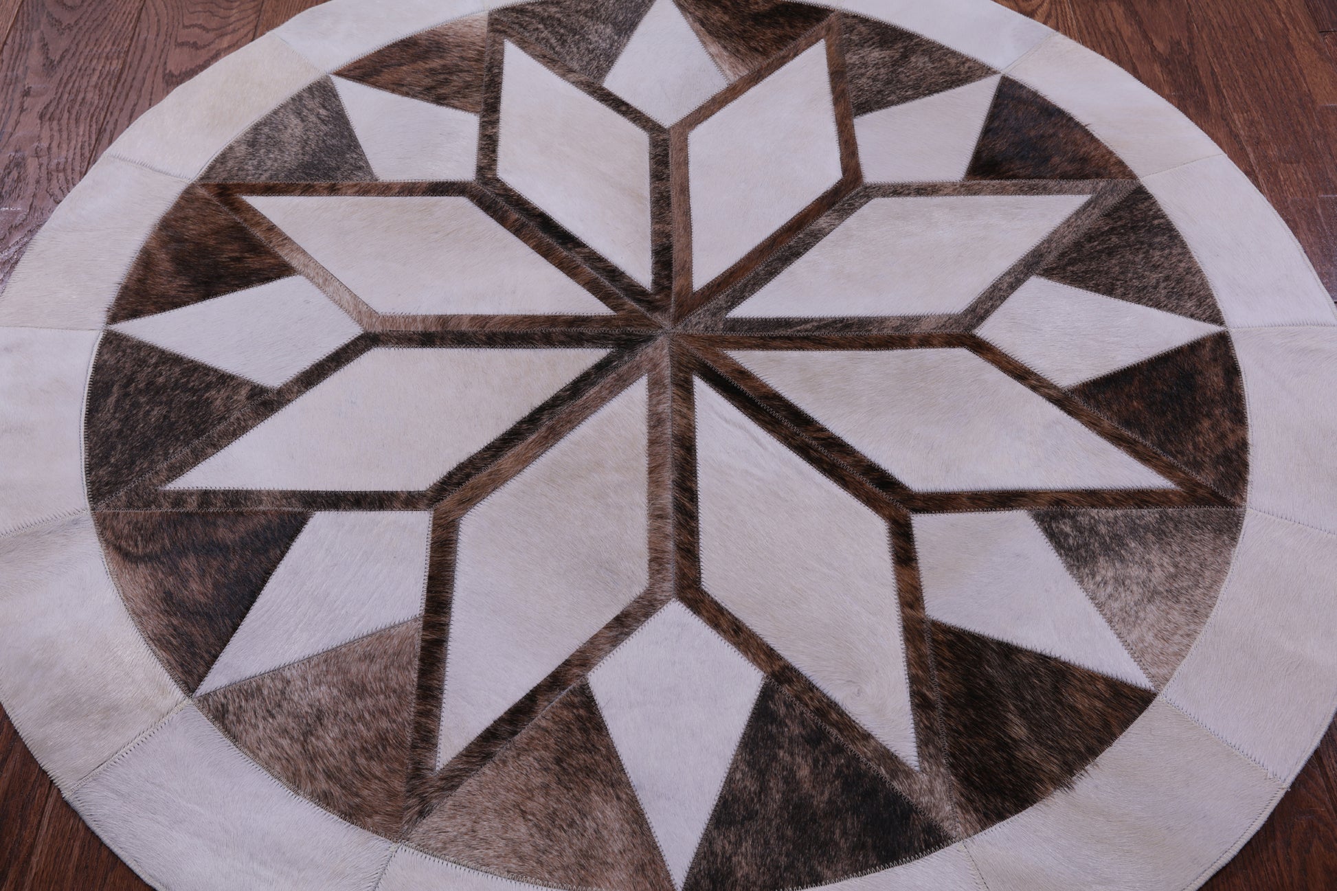 Brown & White Round Star Natural Cowhide Hand Stitched Patchwork Rug - 4' 0" X 4' 0" - Golden Nile