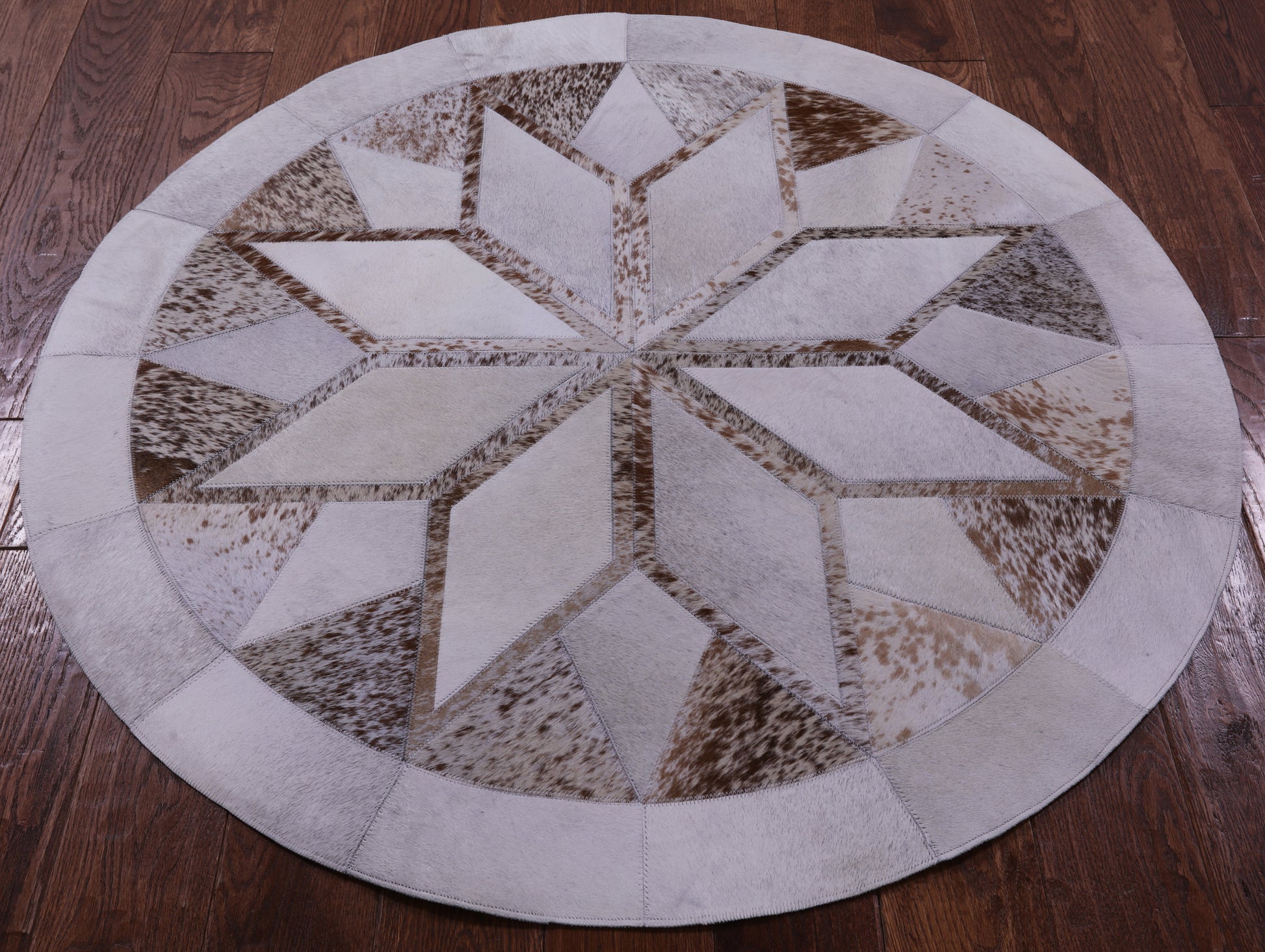 Brown Salt & Pepper Round Star Natural Cowhide Hand Stitched Patchwork Rug - 4' 0" X 4' 0" - Golden Nile