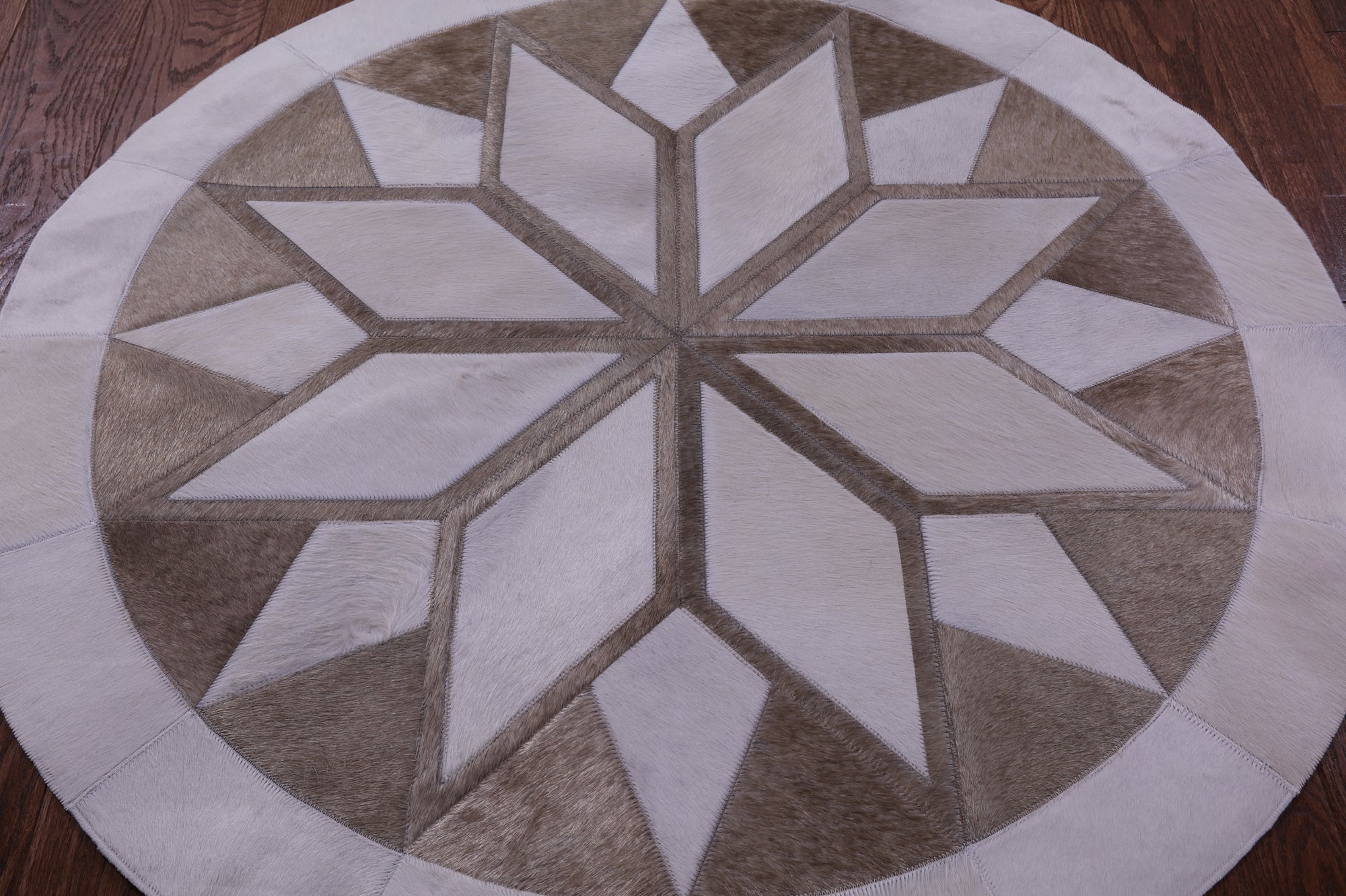 Brown & White Round Star Natural Cowhide Hand Stitched Patchwork Rug - 4' 0" X 4' 0" - Golden Nile