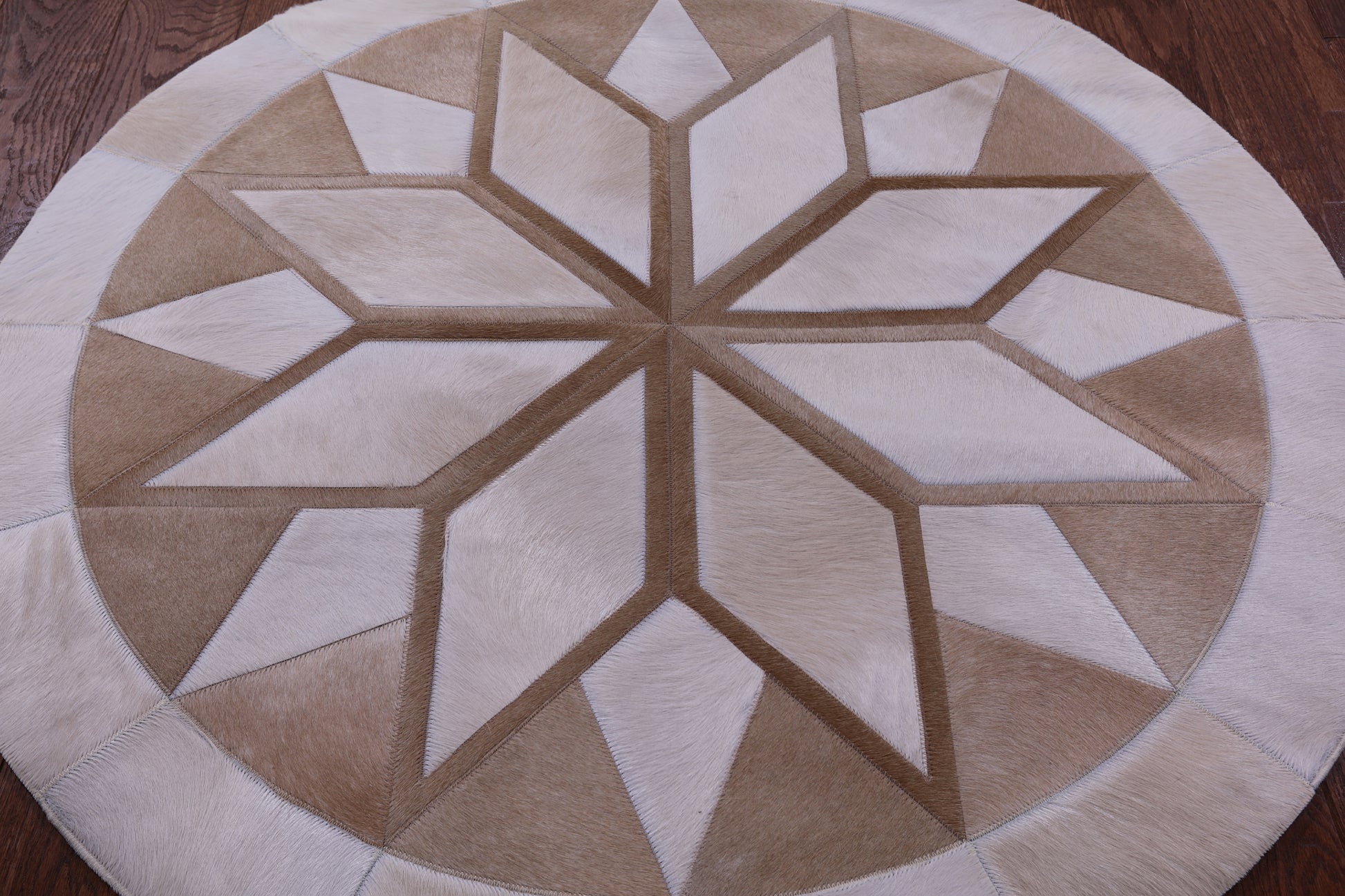 Brown Round Star Natural Cowhide Hand Stitched Patchwork Rug - 4' 0" X 4' 0" - Golden Nile