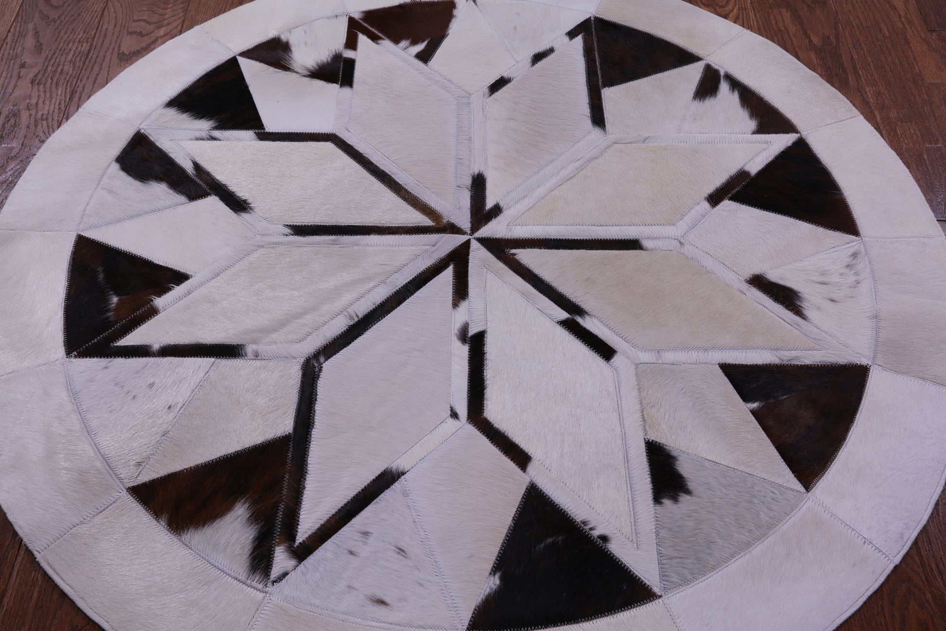Brown & White Round Star Natural Cowhide Hand Stitched Patchwork Rug - 4' 0" X 4' 0" - Golden Nile