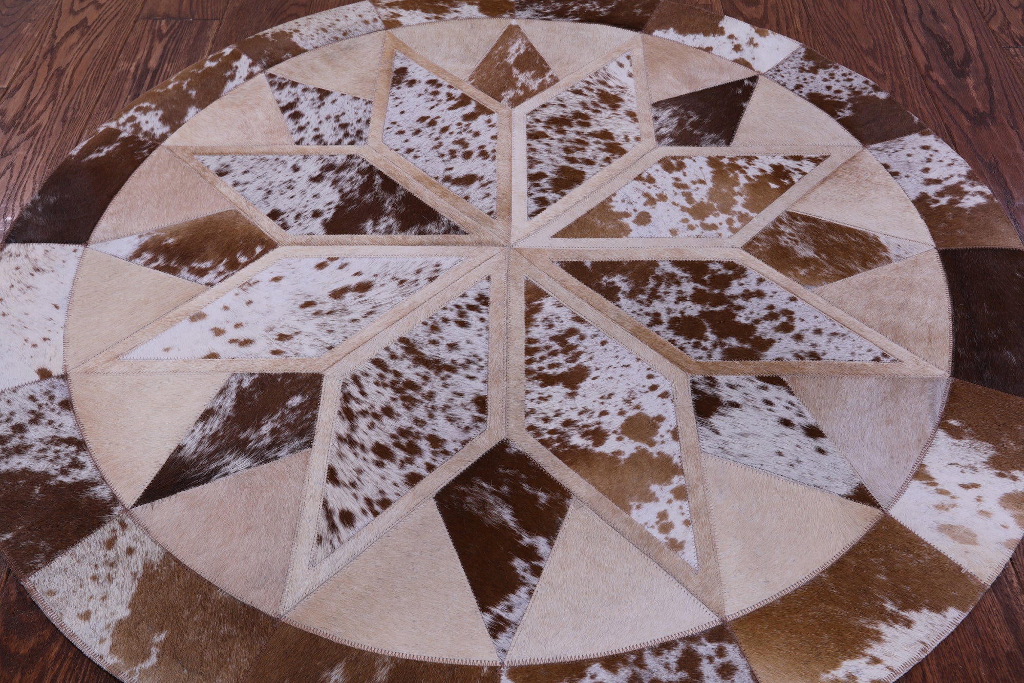 Brown & White Round Star Natural Cowhide Hand Stitched Patchwork Rug - 4' 0" X 4' 0" - Golden Nile