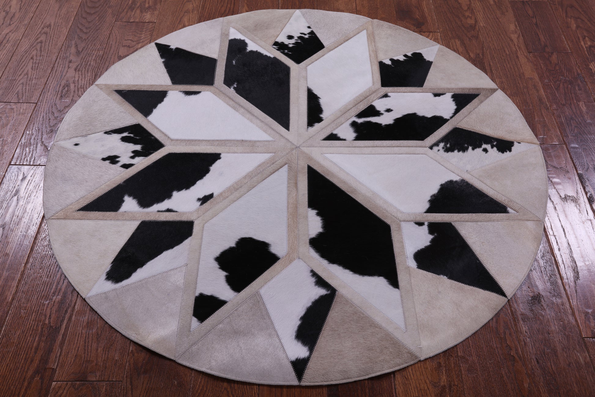 Black & White Round Star Natural Cowhide Hand Stitched Patchwork Rug - 4' 0" X 4' 0" - Golden Nile