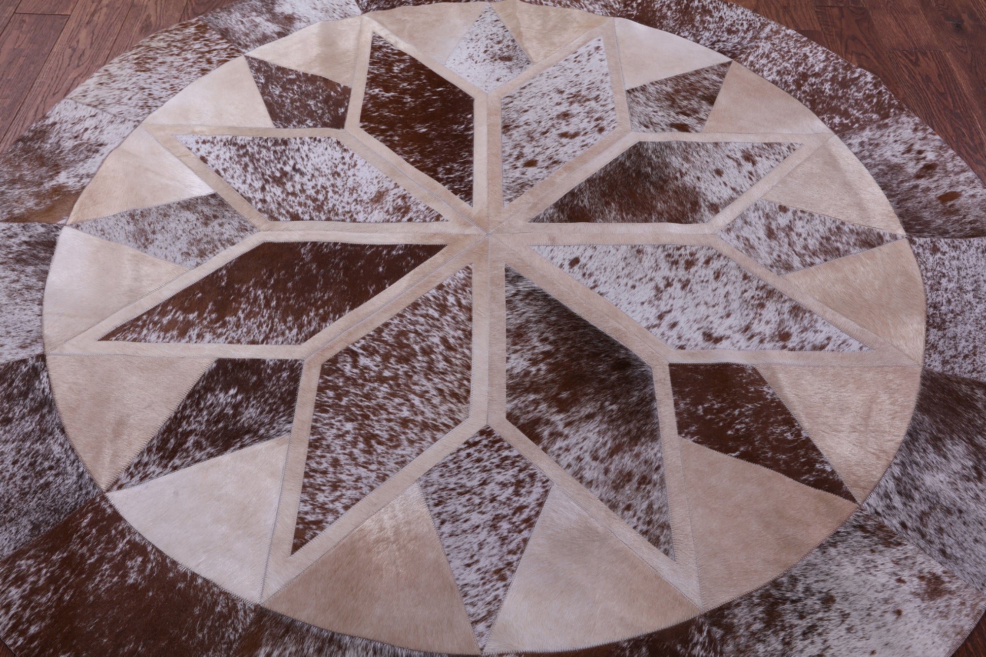 Brown Salt & Pepper Round Star Natural Cowhide Hand Stitched Patchwork Rug - 6' 7" X 6' 7" - Golden Nile