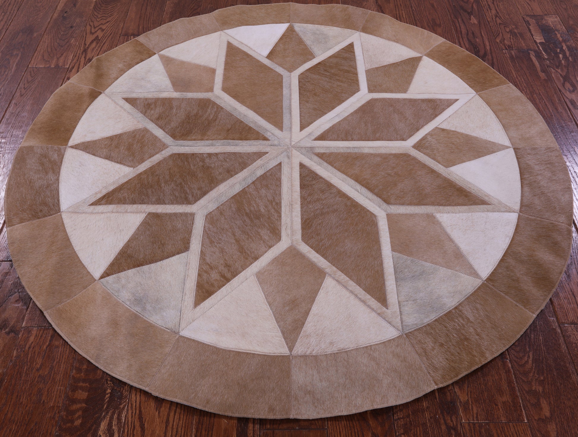 Brown Round Star Natural Cowhide Hand Stitched Patchwork Rug - 5' 0" X 5' 0" - Golden Nile