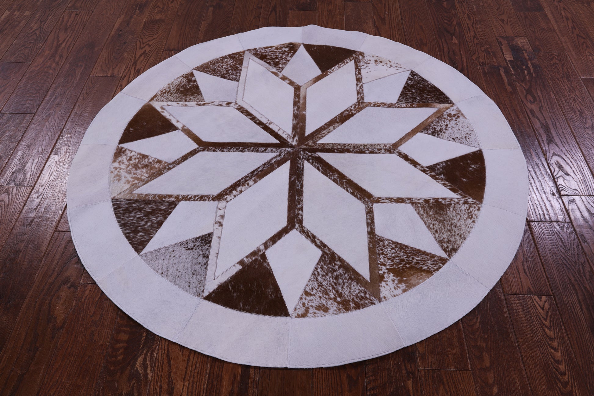 Brown & White Round Star Natural Cowhide Hand Stitched Patchwork Rug - 5' 0" X 5' 0" - Golden Nile