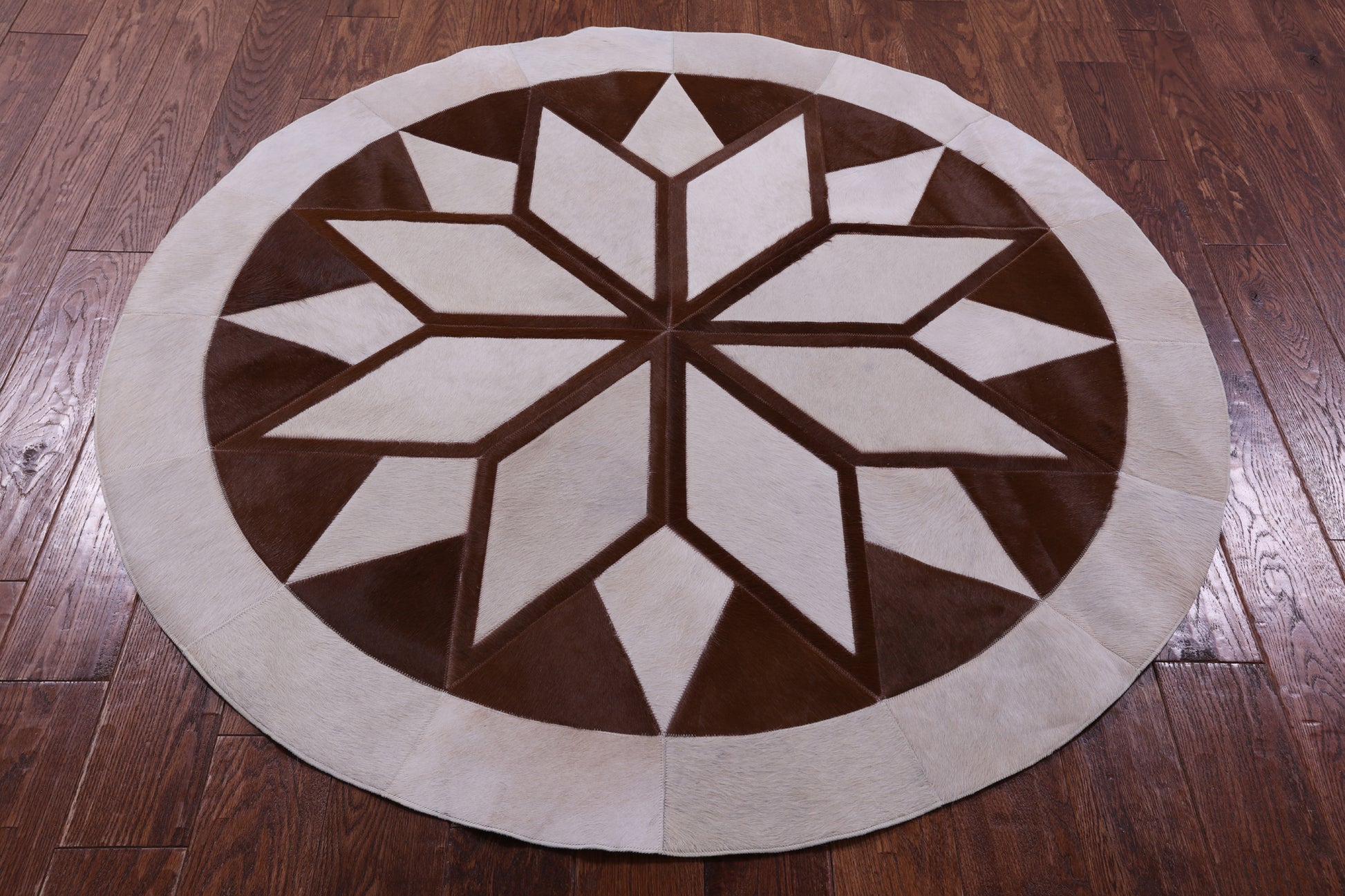 Brown & White Round Star Natural Cowhide Hand Stitched Patchwork Rug - 5' 0" X 5' 0" - Golden Nile