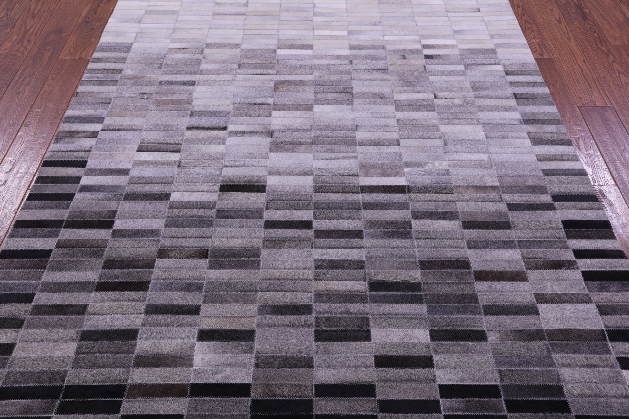 Grey & White Gradient Brickwork Natural Cowhide Hand Stitched Patchwork Rug - 6' 0" X 9' 0"