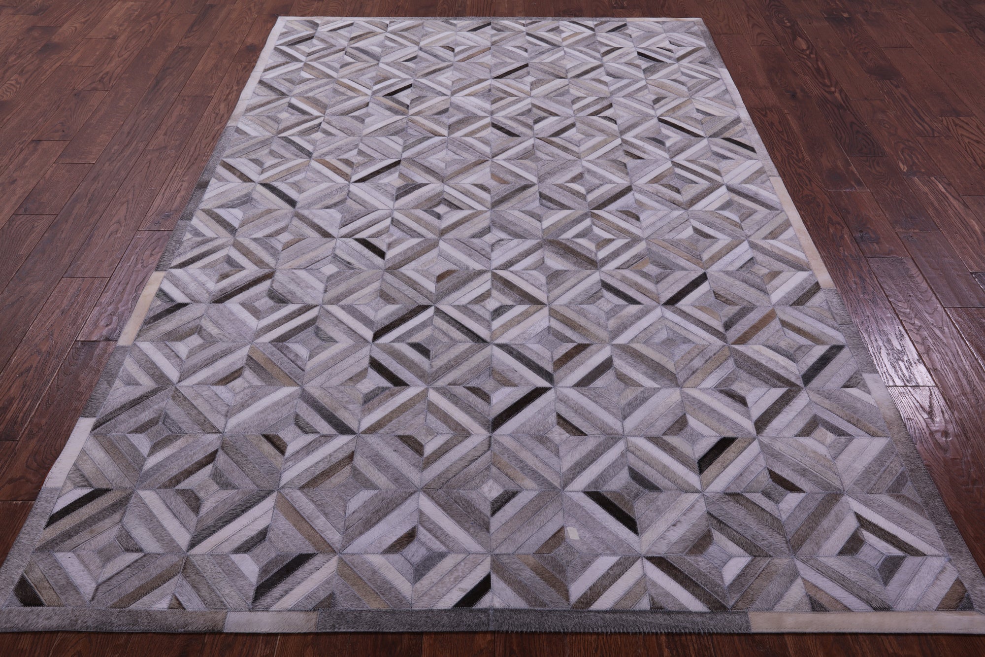 Grey & White Natural Cowhide Hand Stitched Patchwork Rug - 6' 0" X 9' 0"
