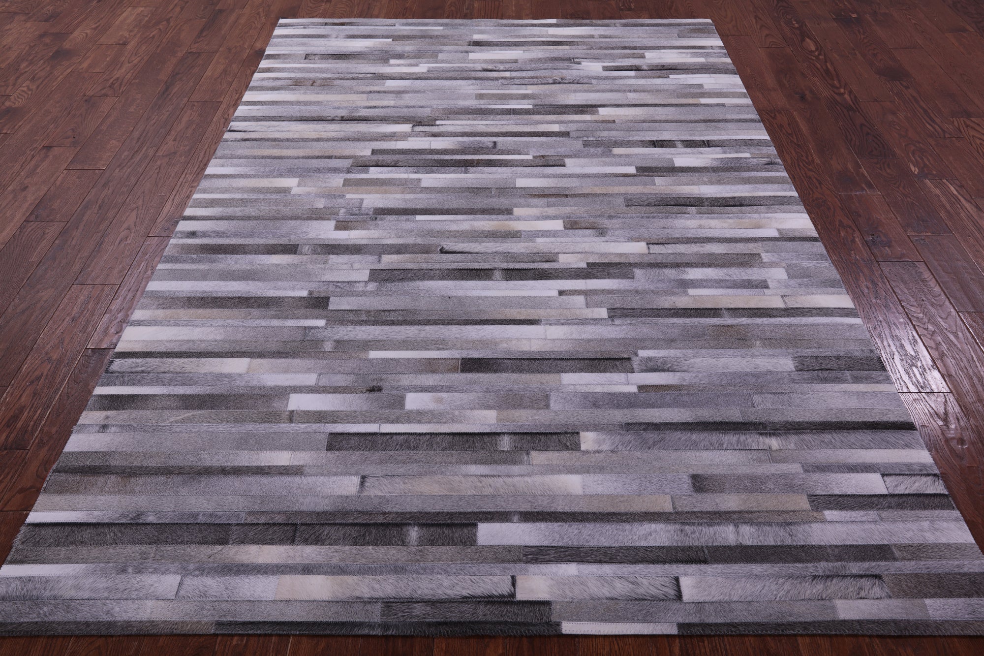 Grey Brickwork Natural Cowhide Hand Stitched Patchwork Rug - 6' 0" X 9' 0"