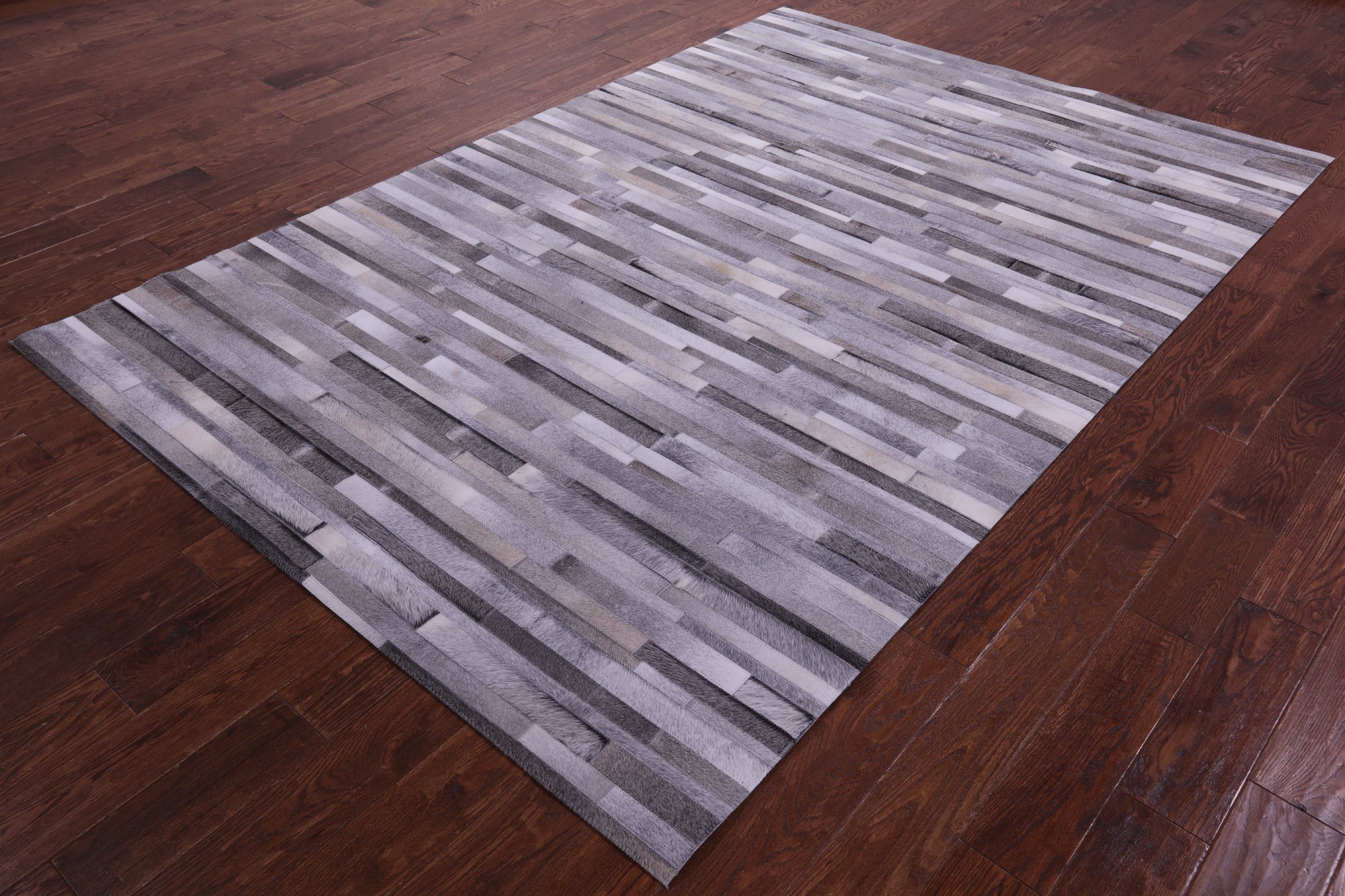 Grey Brickwork Natural Cowhide Hand Stitched Patchwork Rug - 6' 0" X 9' 0"