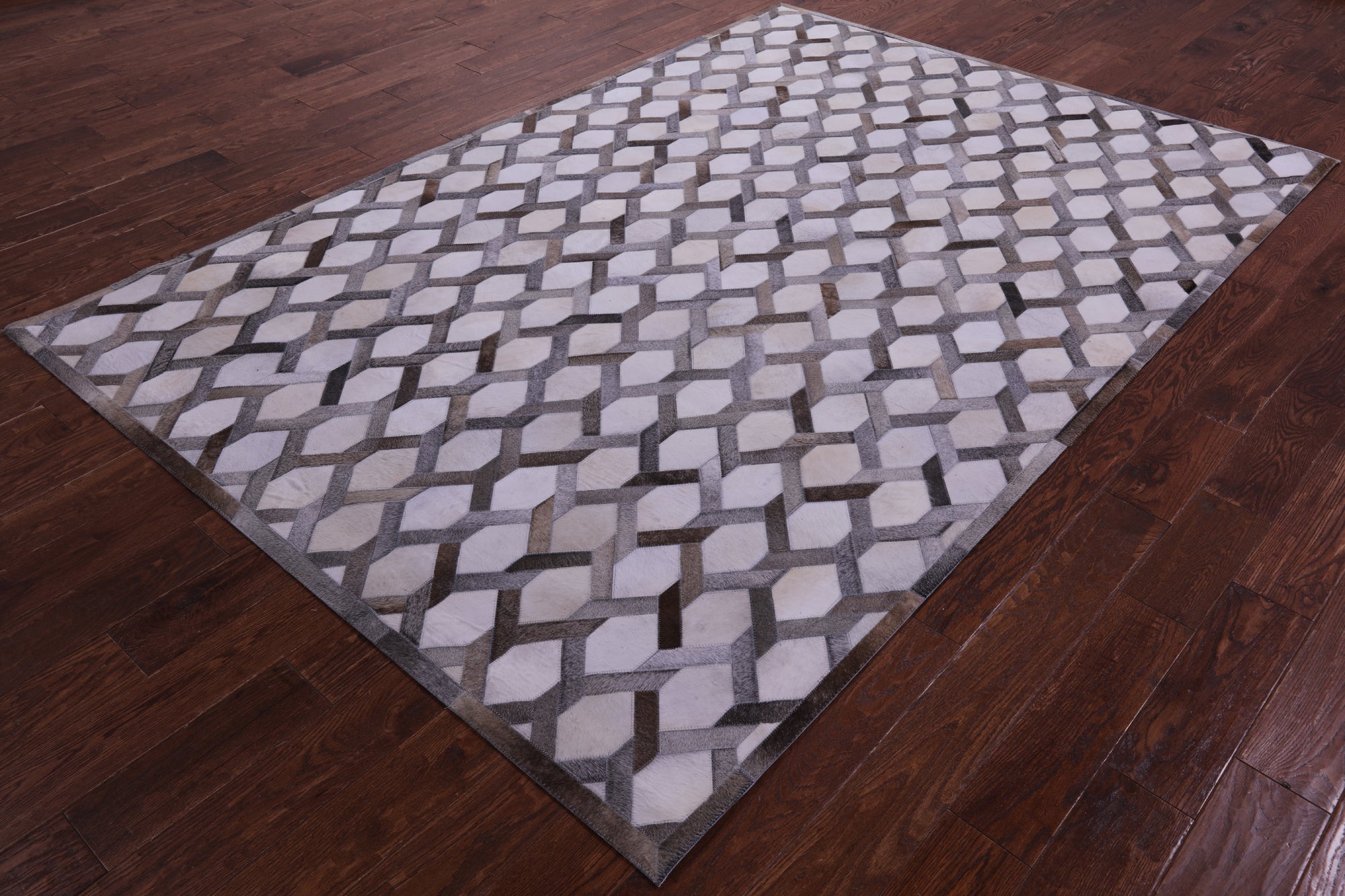 Grey & White Natural Cowhide Hand Stitched Patchwork Rug - 6' 0" X 9' 0"