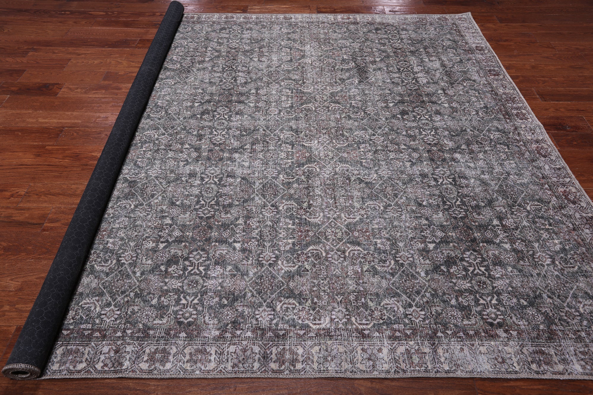 Grey Modern Machine-Made Rug - 7' 10" X 10' 0"