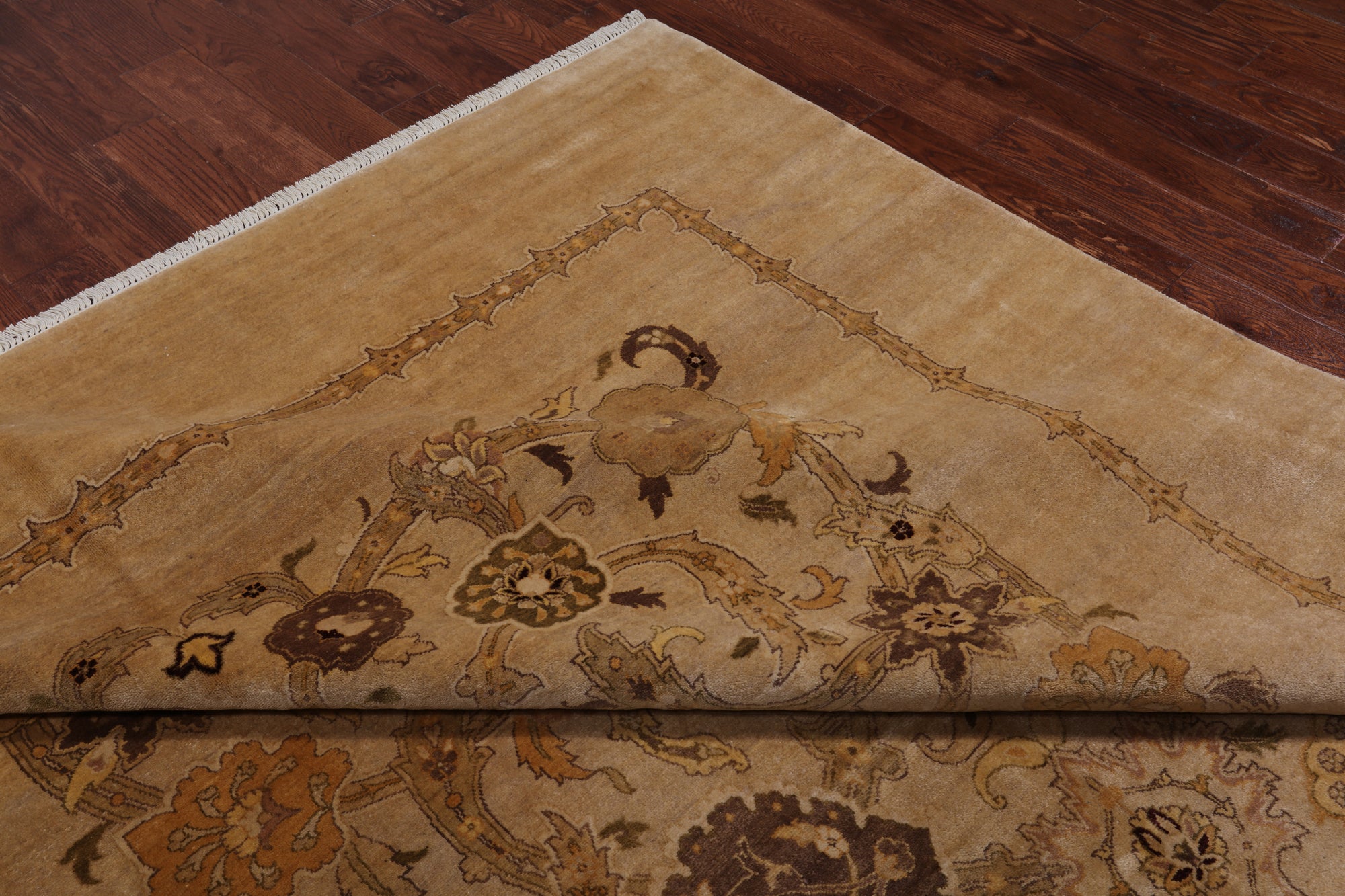Ivory Peshawar Hand Knotted Rug - 8' 10" X 11' 10"