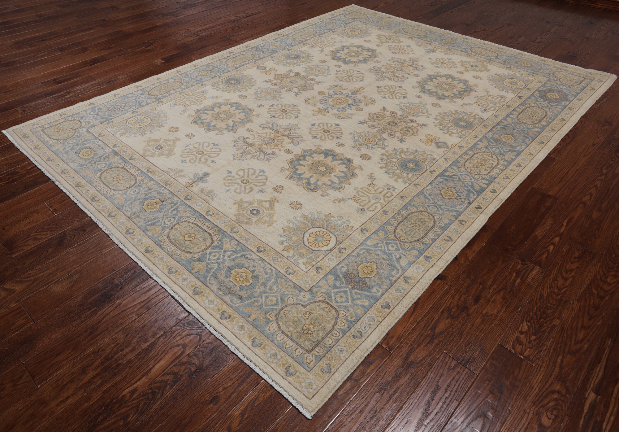 Ivory Peshawar Hand Knotted Wool Rug - 7' 10" X 10' 6"