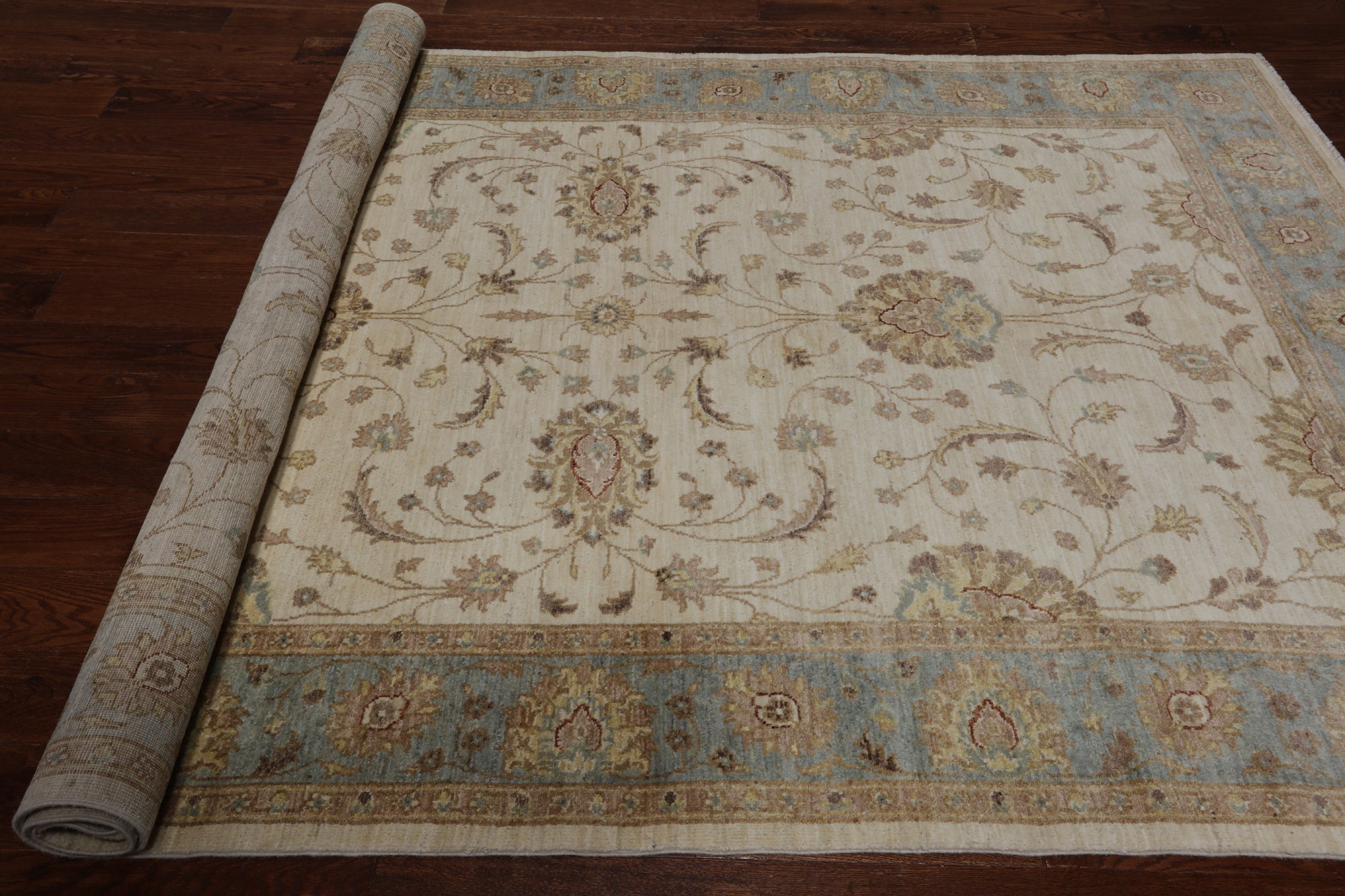 Ivory Peshawar Hand Knotted Wool Area Rug - 6' 2" X 9' 2"