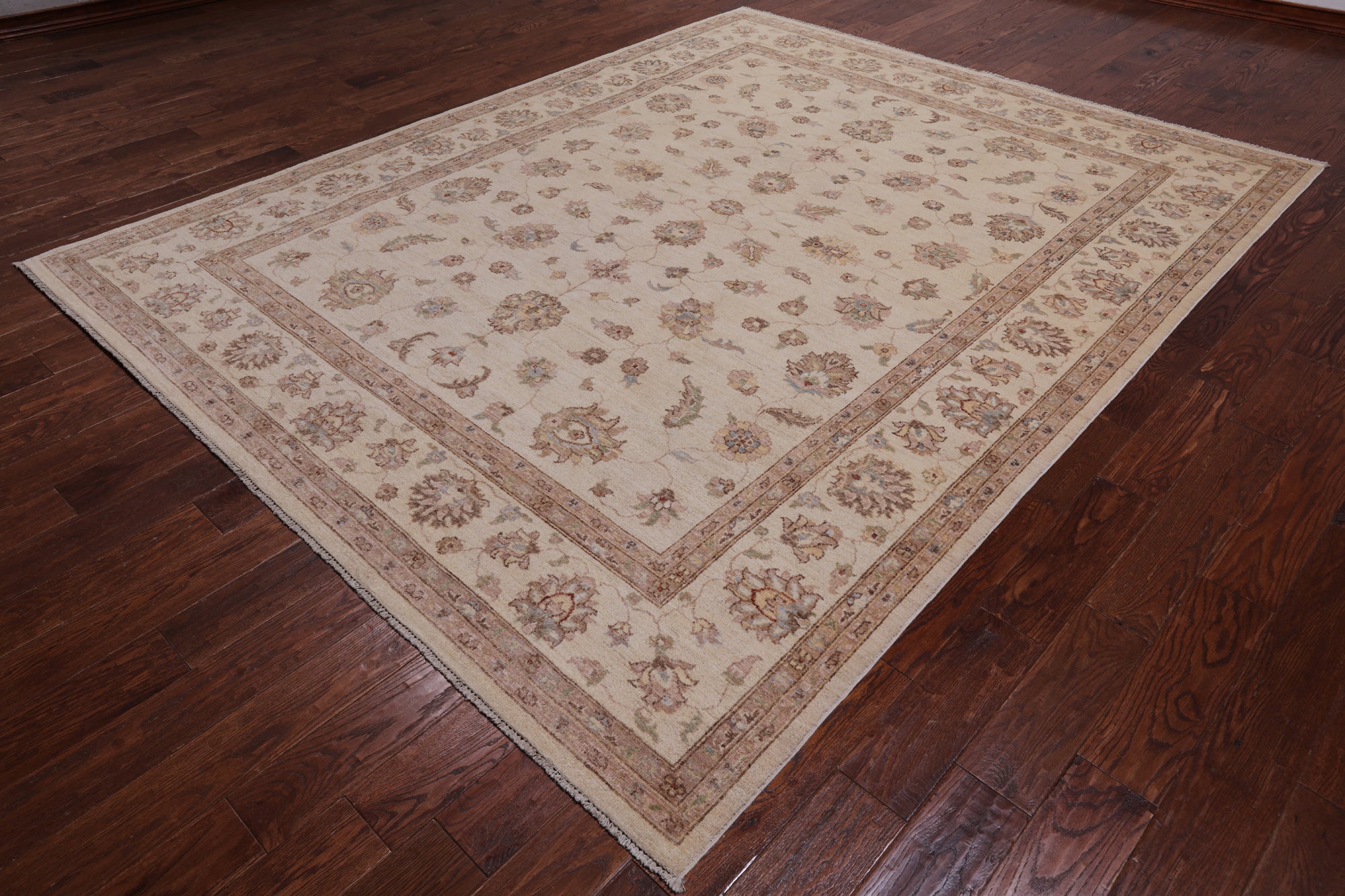 Ivory Persian Handmade Area Rug - 8' 1" X 10' 1"